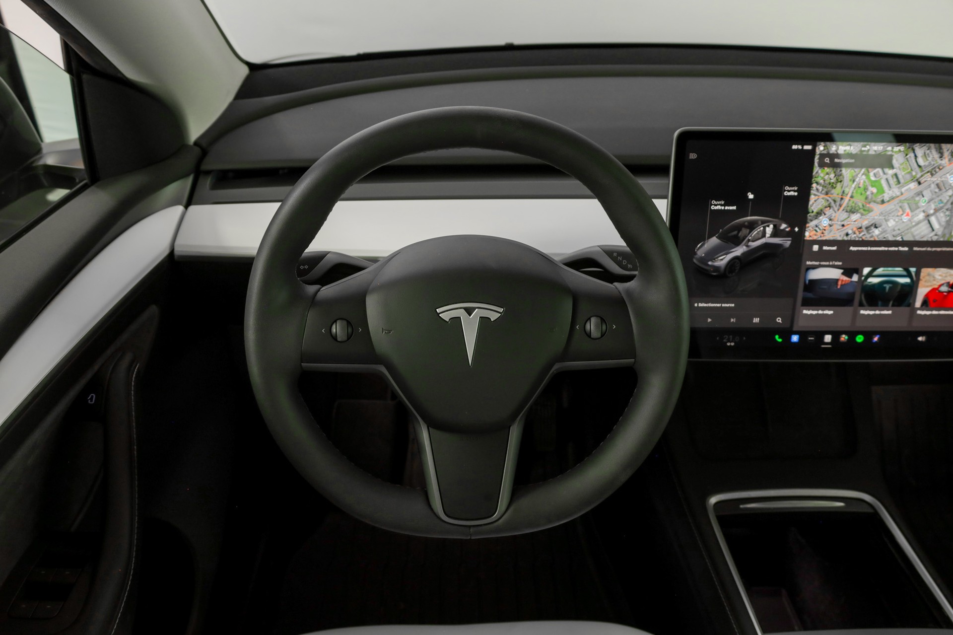 TESLA Model Y RWD-image-12