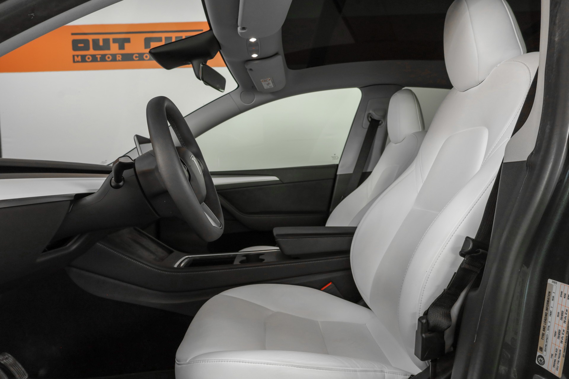 TESLA Model Y RWD-image-8