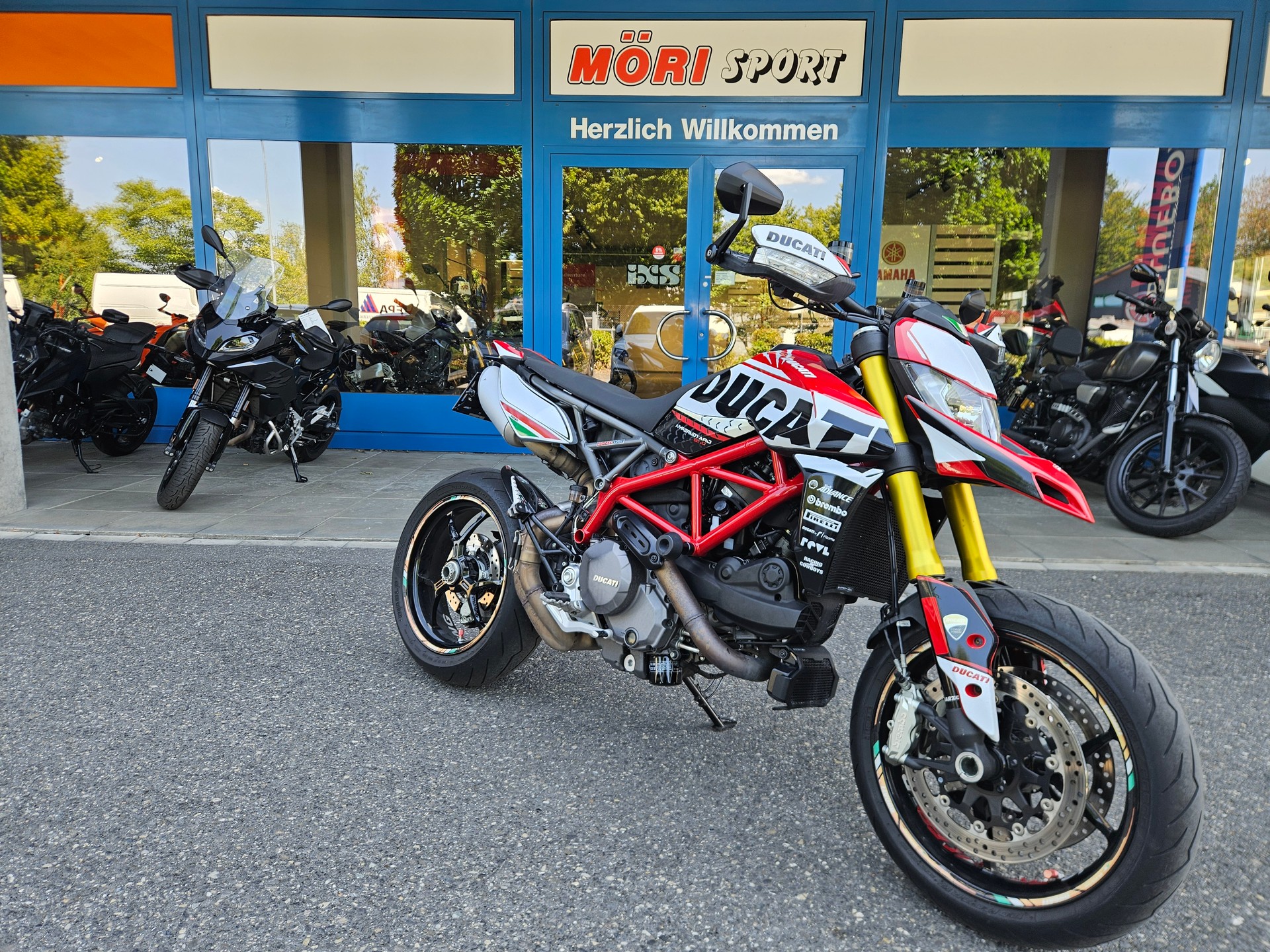 DUCATI Hypermotard 950 (35 kW)-showroom-element-1