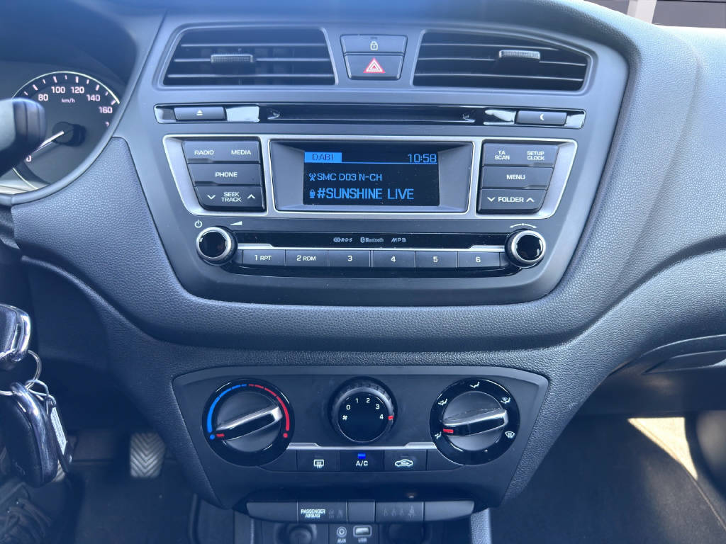 HYUNDAI i20 1.0 T-GDi Exxtra Plus-image-14