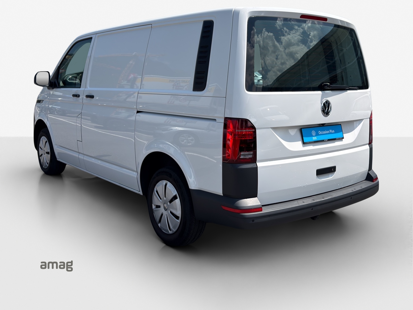 VW T6.1 2.0 TDI DSG-image-2