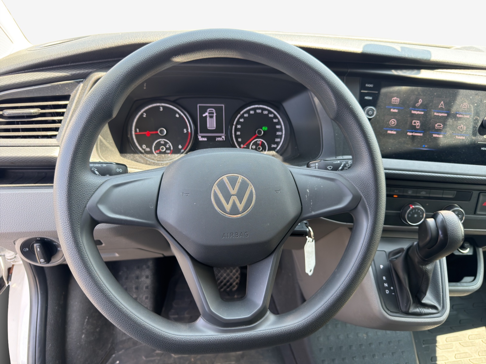 VW T6.1 2.0 TDI DSG-image-9