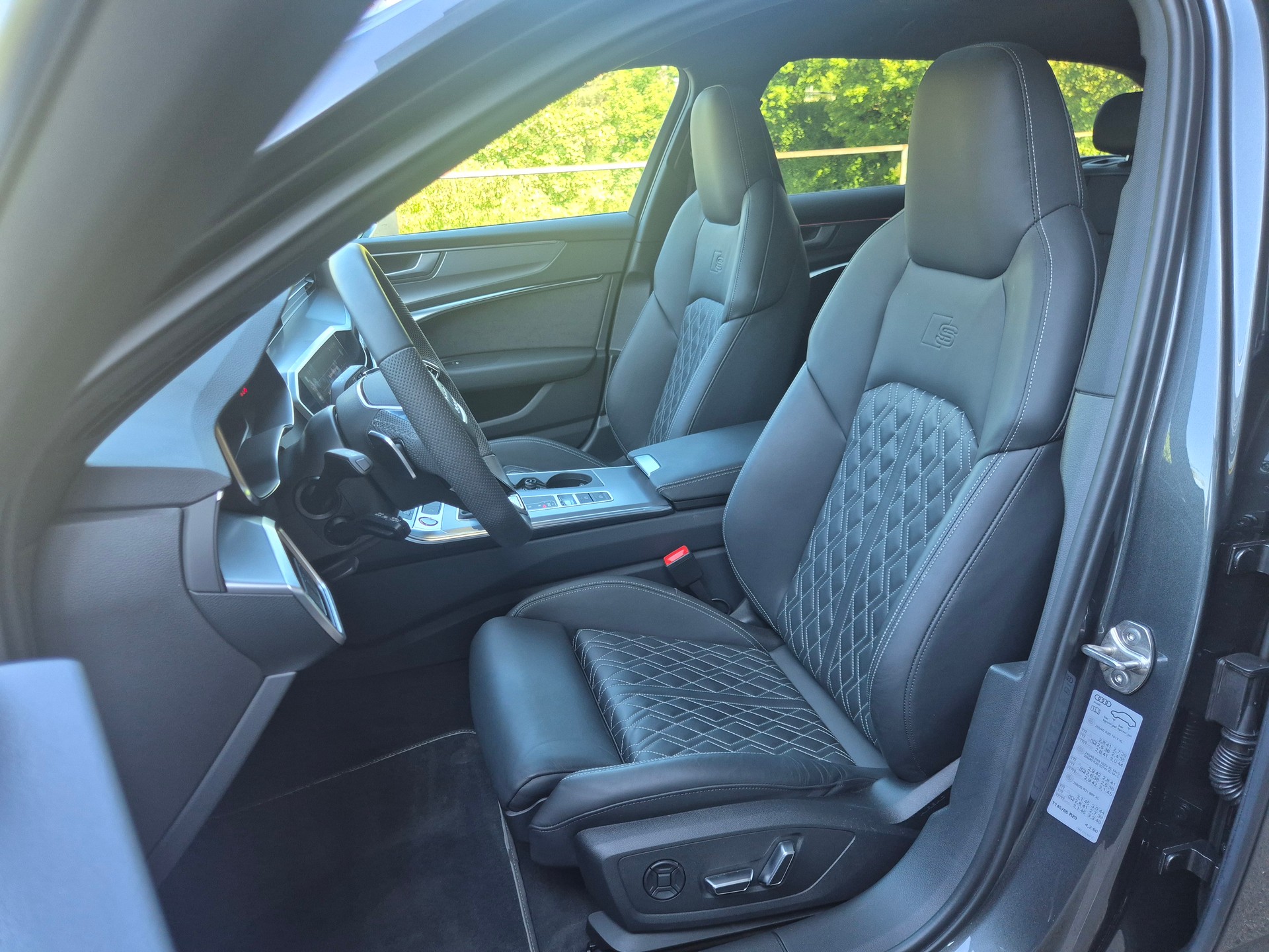 AUDI S6 Avant 3.0 TDI quattro tiptronic-image-10