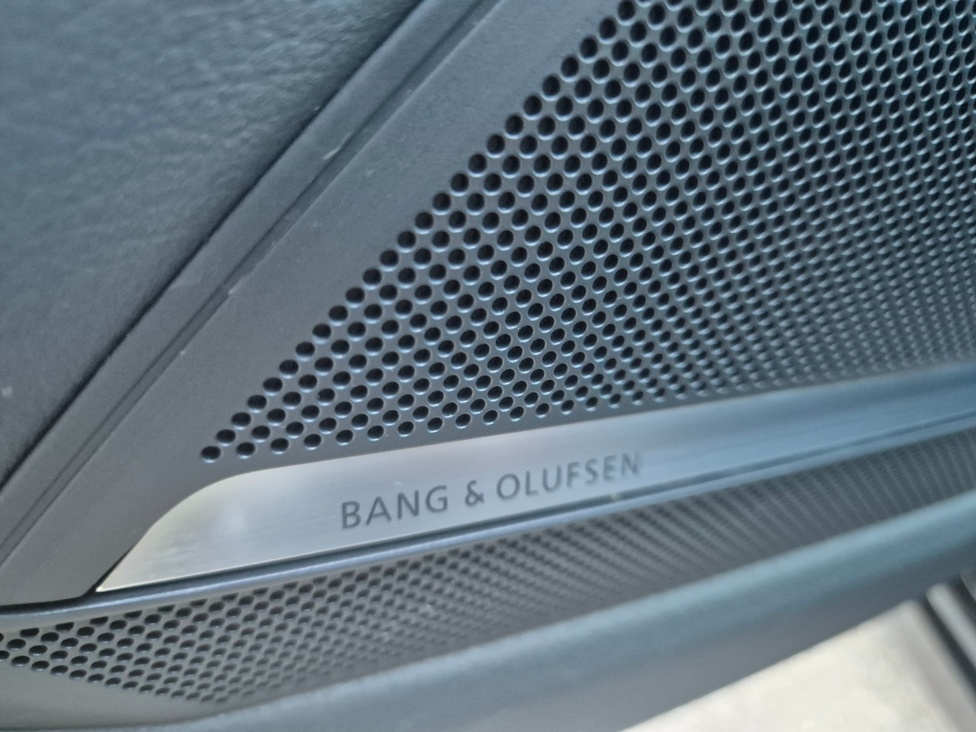 AUDI S6 Avant 3.0 TDI quattro tiptronic-image-16