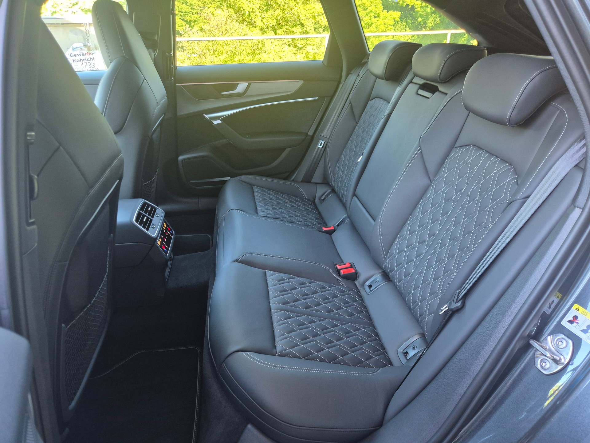 AUDI S6 Avant 3.0 TDI quattro tiptronic-image-17