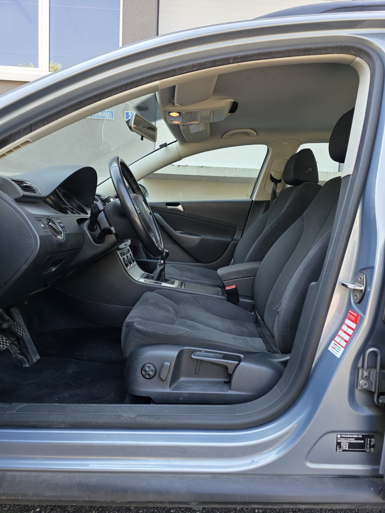 VW Passat Variant 2.0 TDI Highline 4Motion-image-6