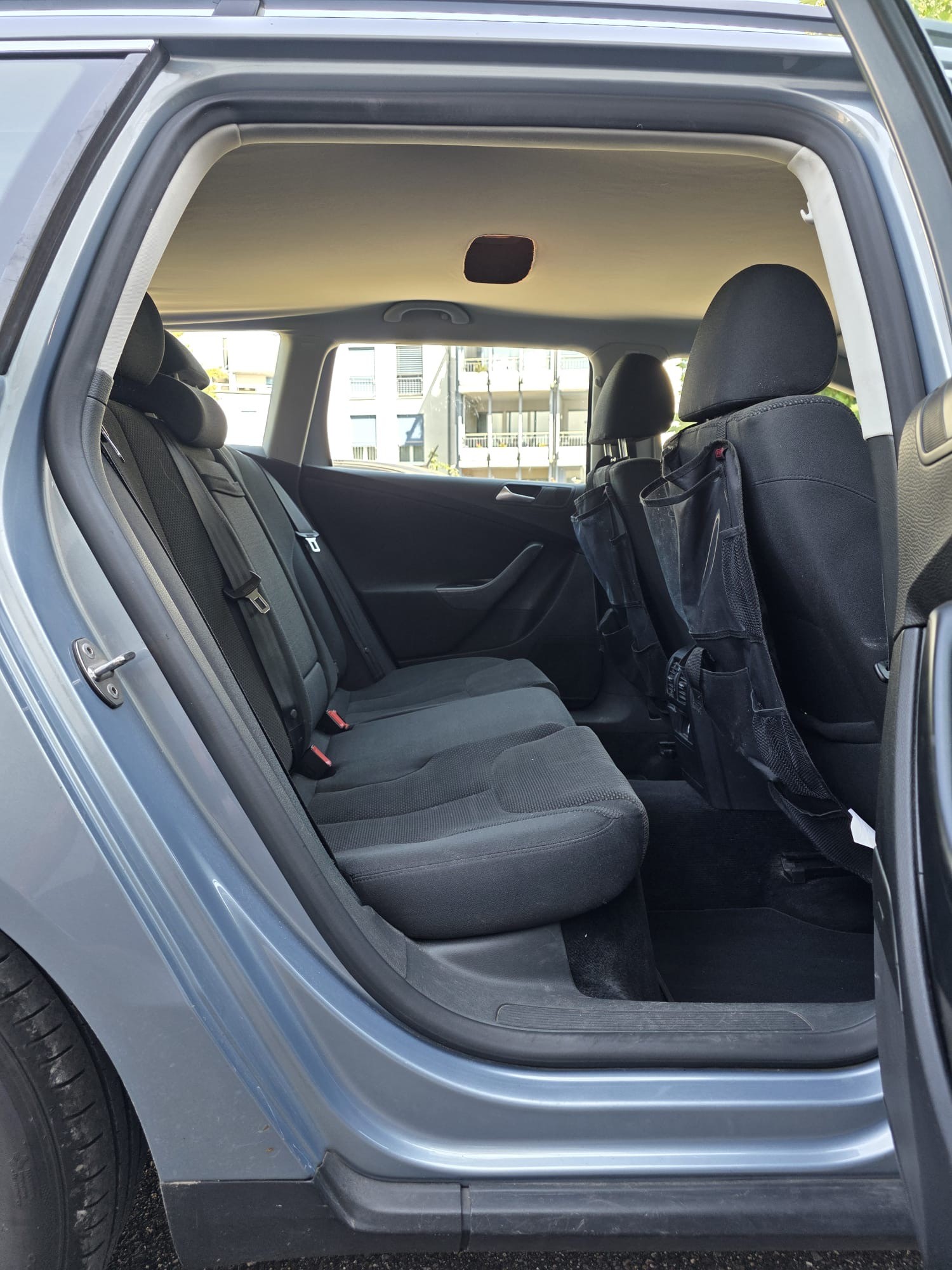VW Passat Variant 2.0 TDI Highline 4Motion-image-9
