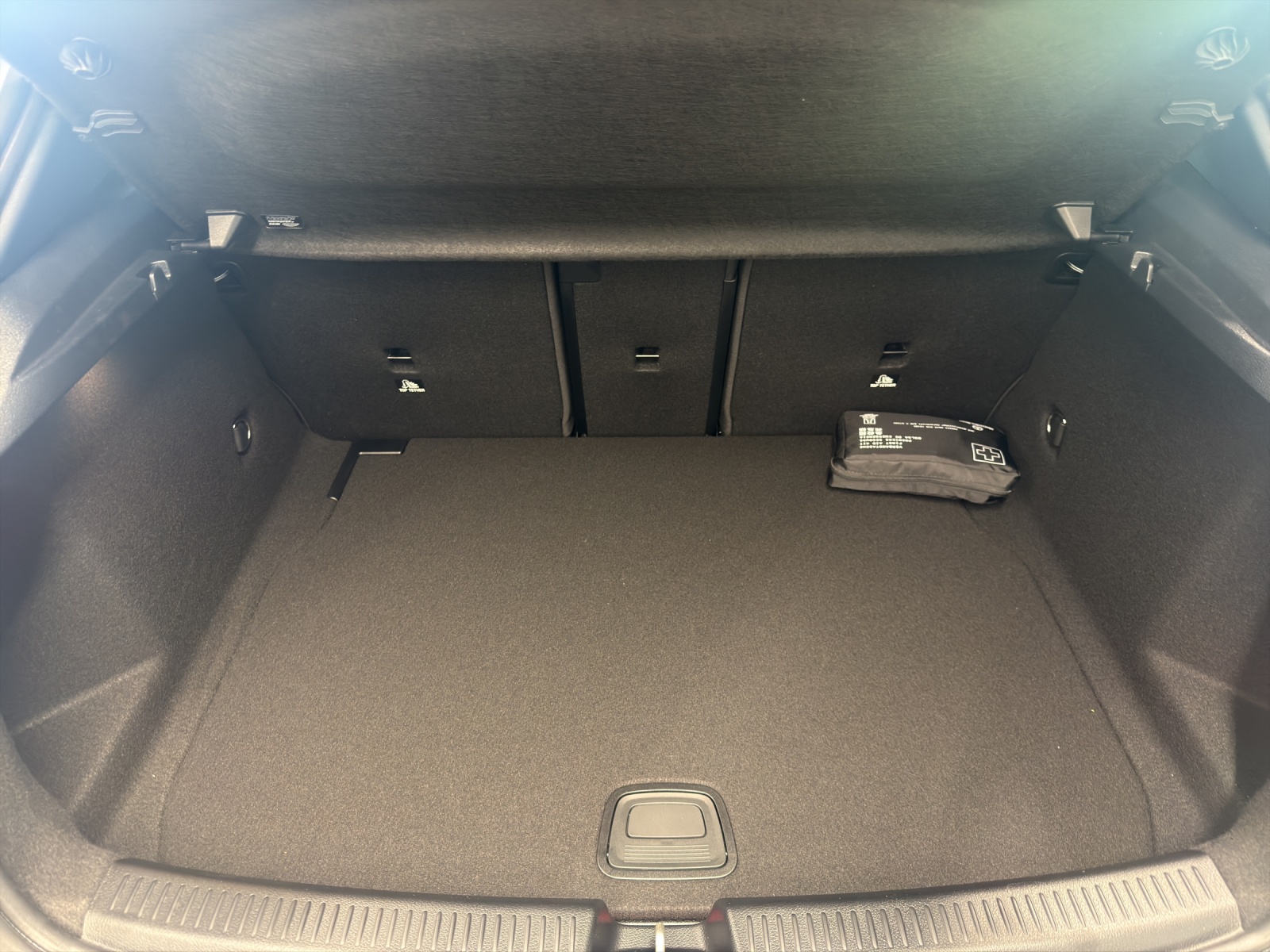 MERCEDES-BENZ A 220 4Matic 8G-DCT-image-5