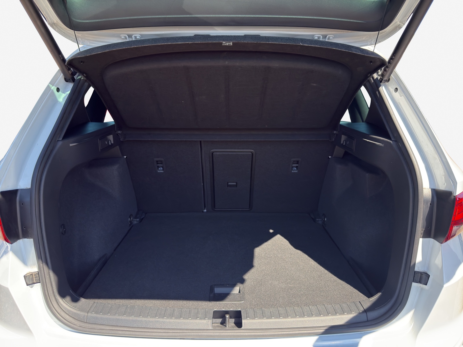SEAT Ateca 2.0 TSI Hola FR 4Drive DSG-image-12