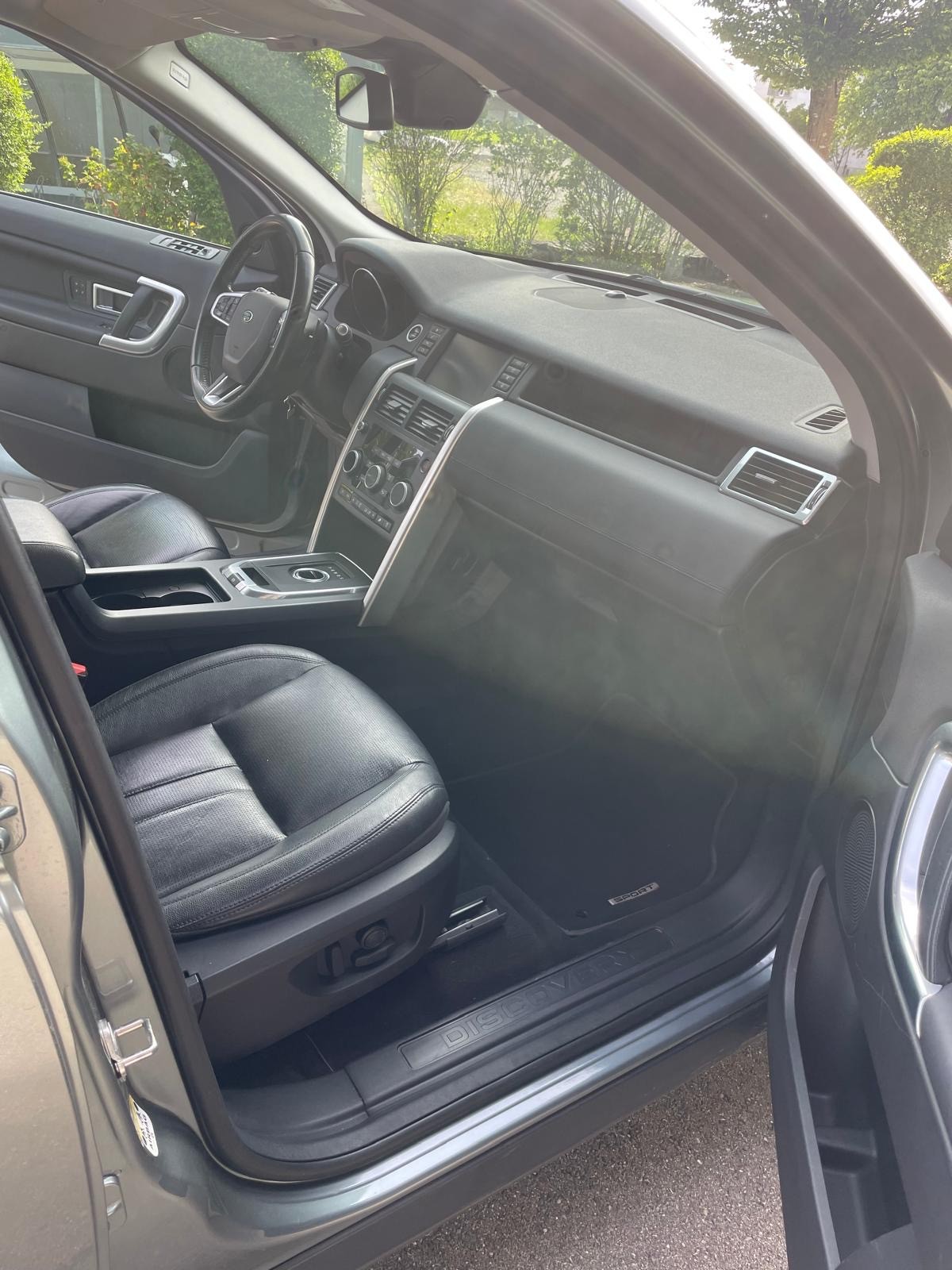 LAND ROVER Discovery Sport 2.0 TD4 HSE Luxury AT9-image-8
