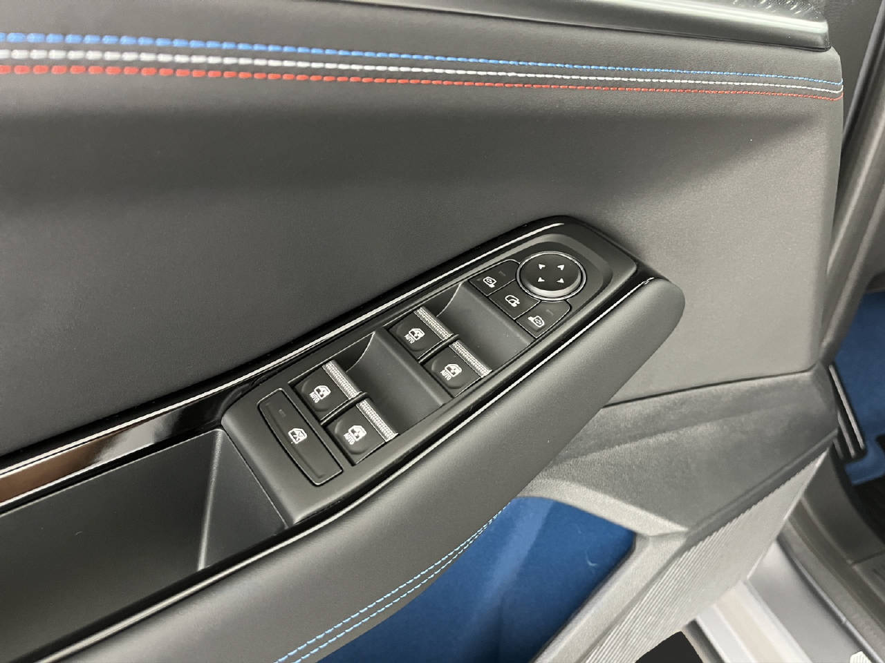 RENAULT Rafale 1.2 E-Tech Plug-in Atelier Alpine-image-13