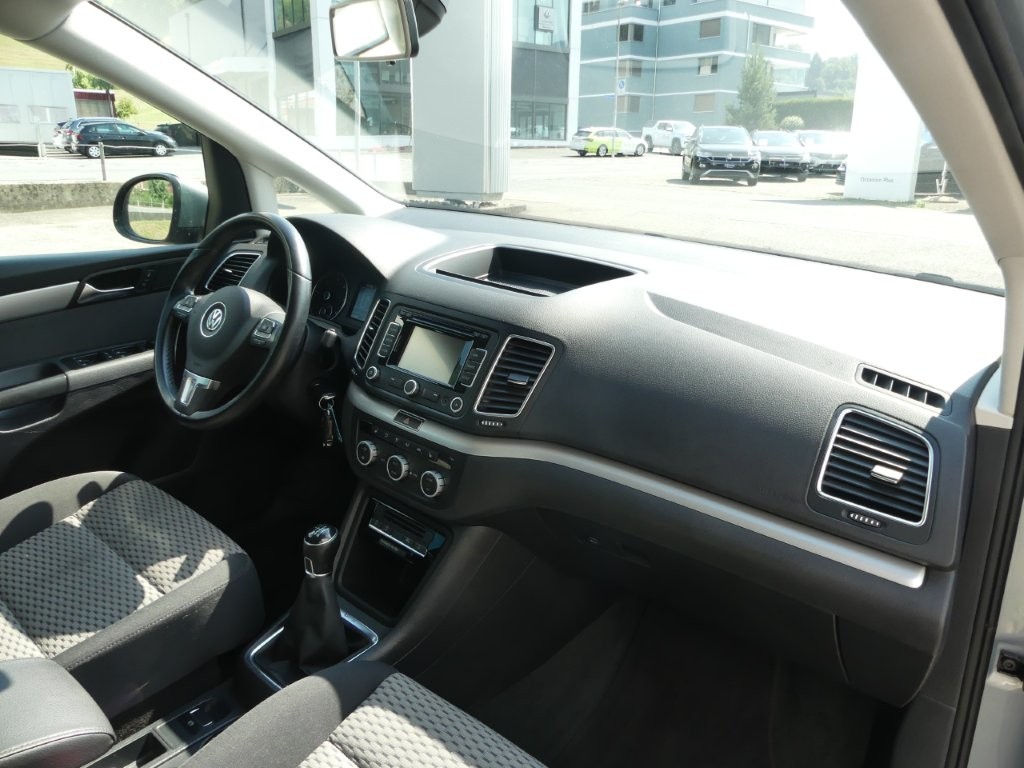 VW Sharan 2.0 TDI BlueMotion Technology Start 4Motion-image-8