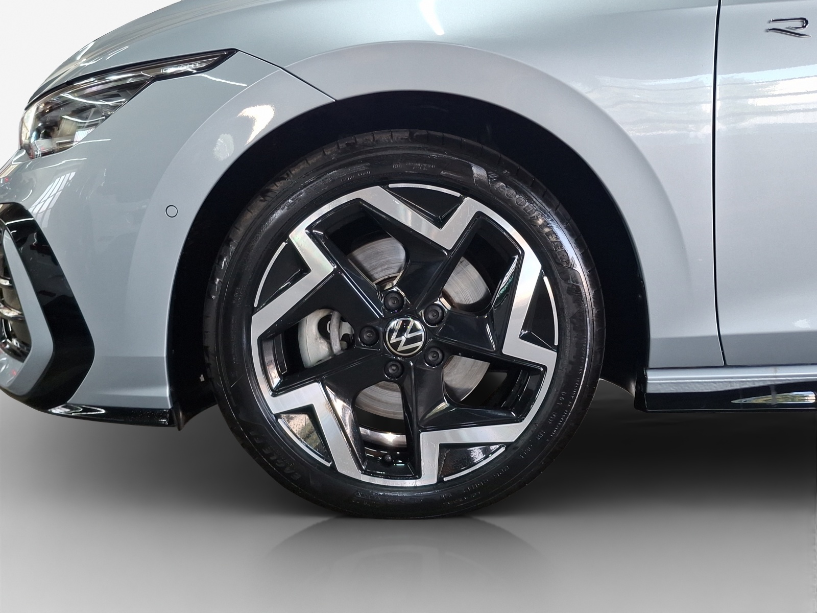 VW Golf 2.0 TSI R-Line DSG 4 Motion-image-14