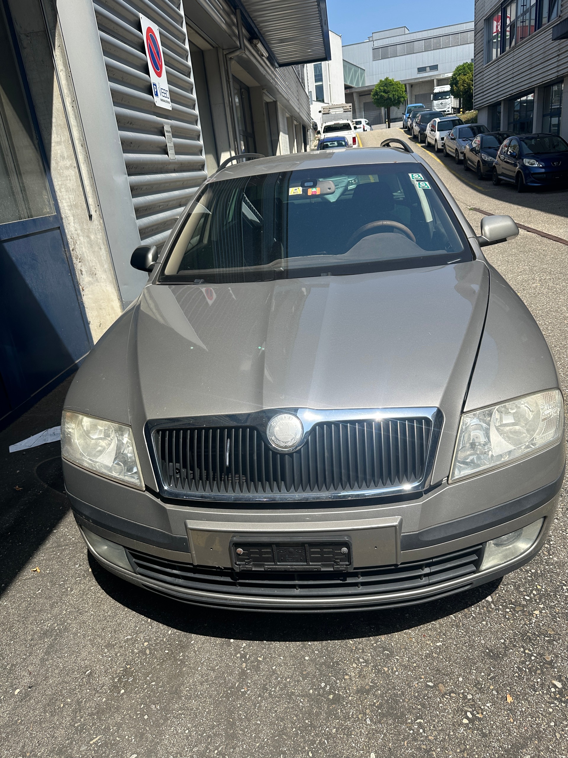 SKODA Octavia 2.0 TDI Ambiente-image-1