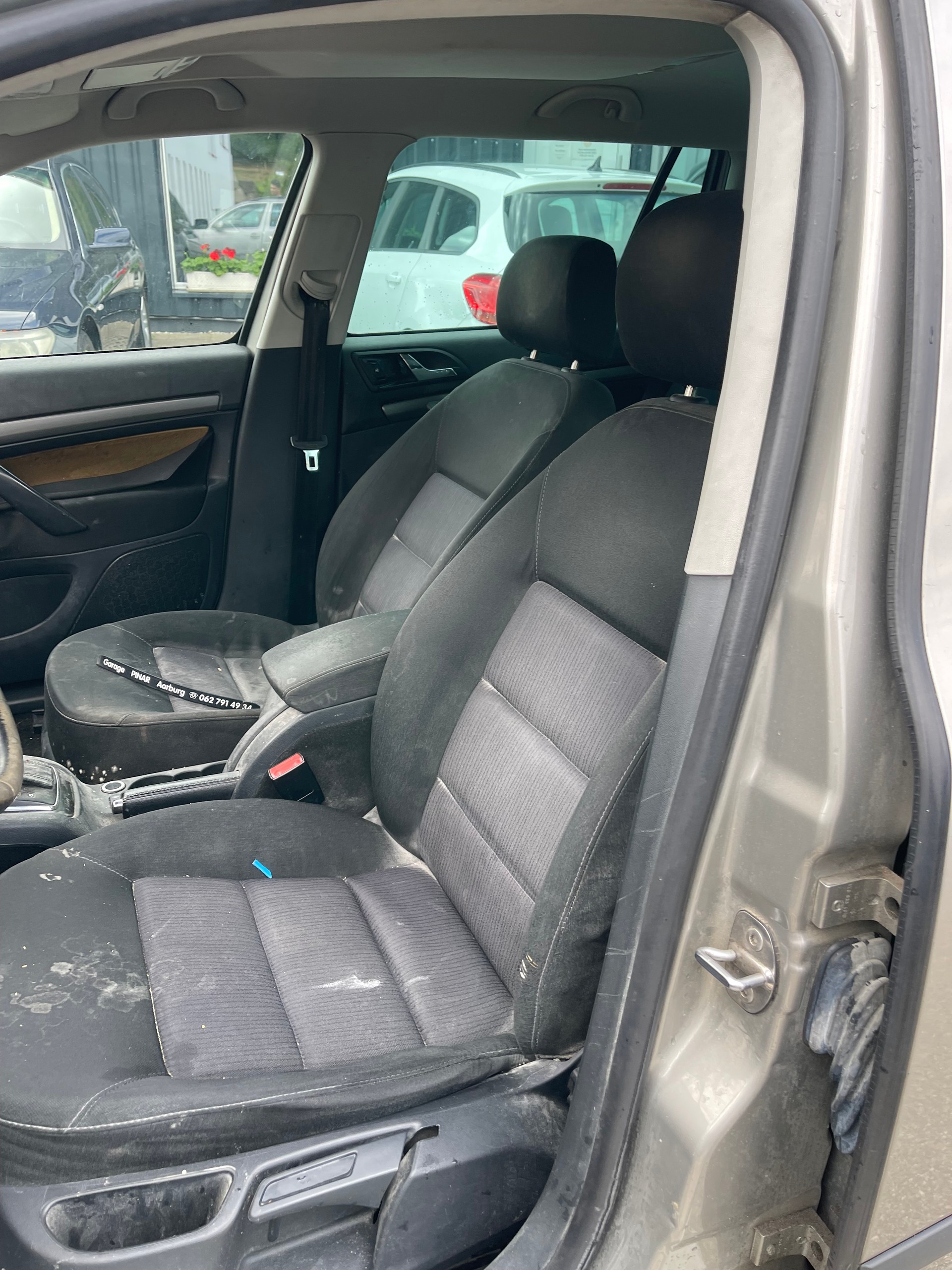 SKODA Octavia 2.0 TDI Ambiente-image-11
