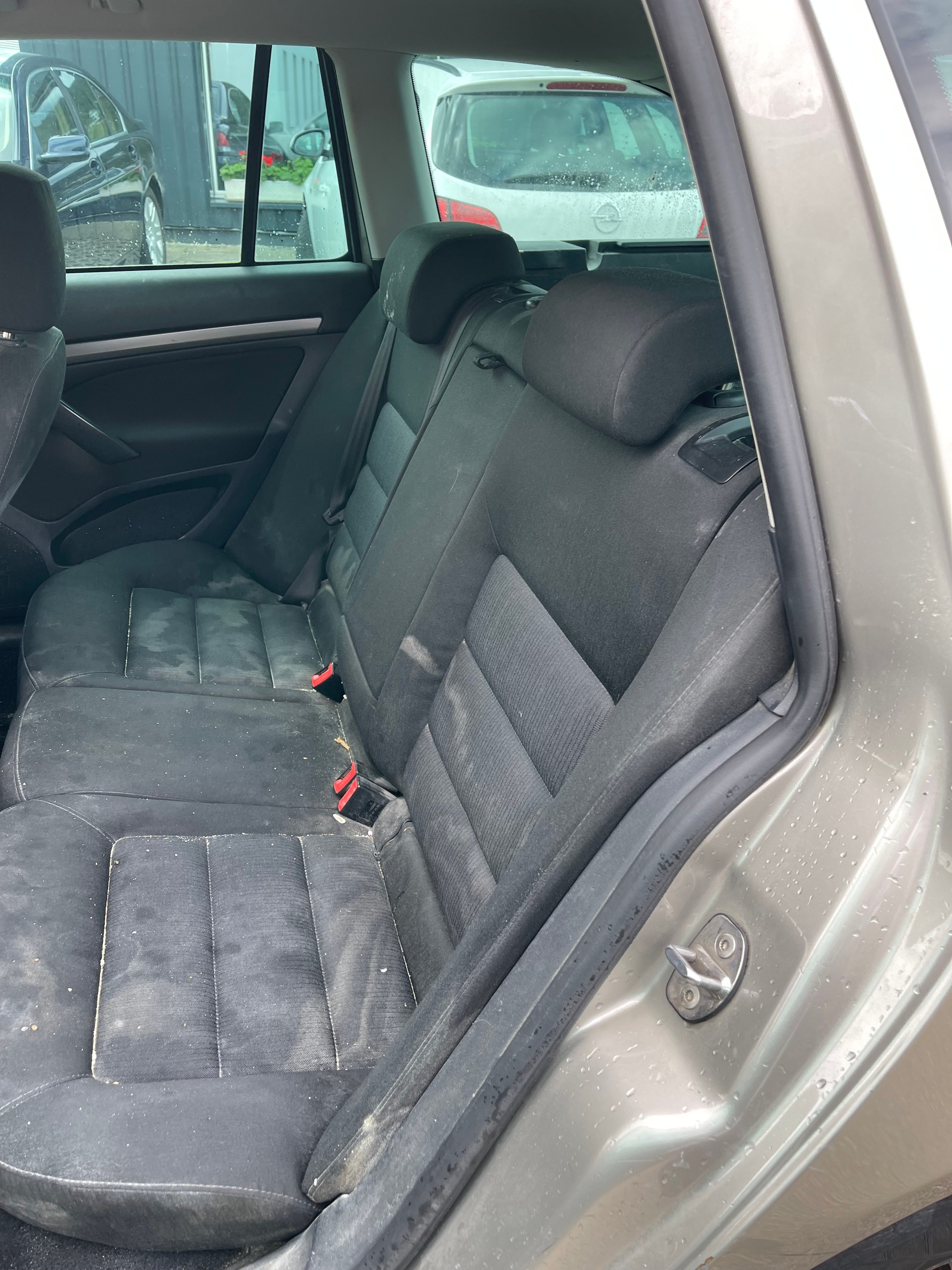 SKODA Octavia 2.0 TDI Ambiente-image-10