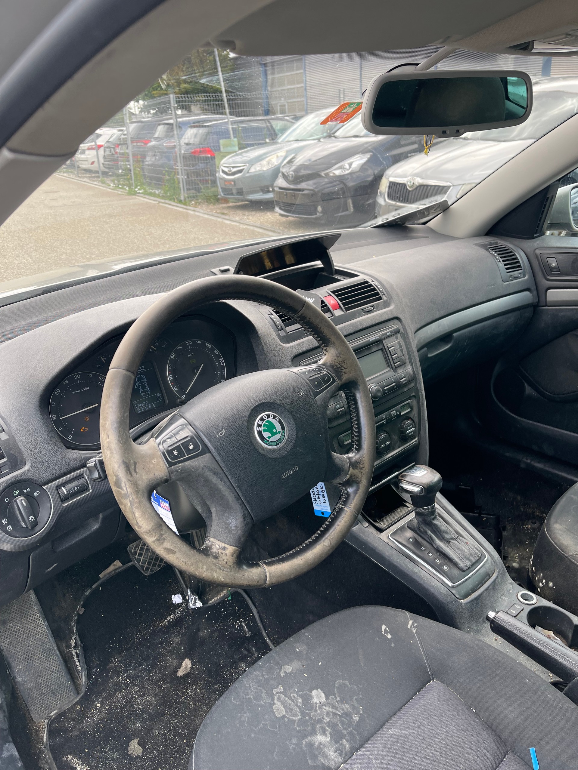 SKODA Octavia 2.0 TDI Ambiente-image-8
