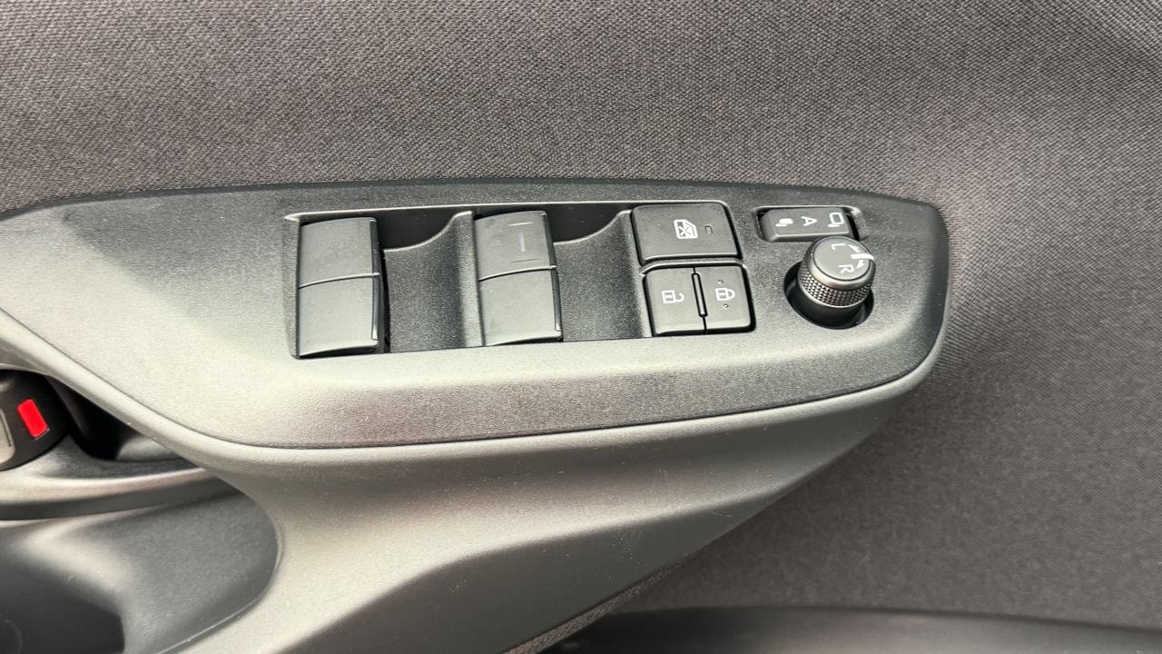 TOYOTA Yaris Cross 1.5 Style e-CVT-image-8