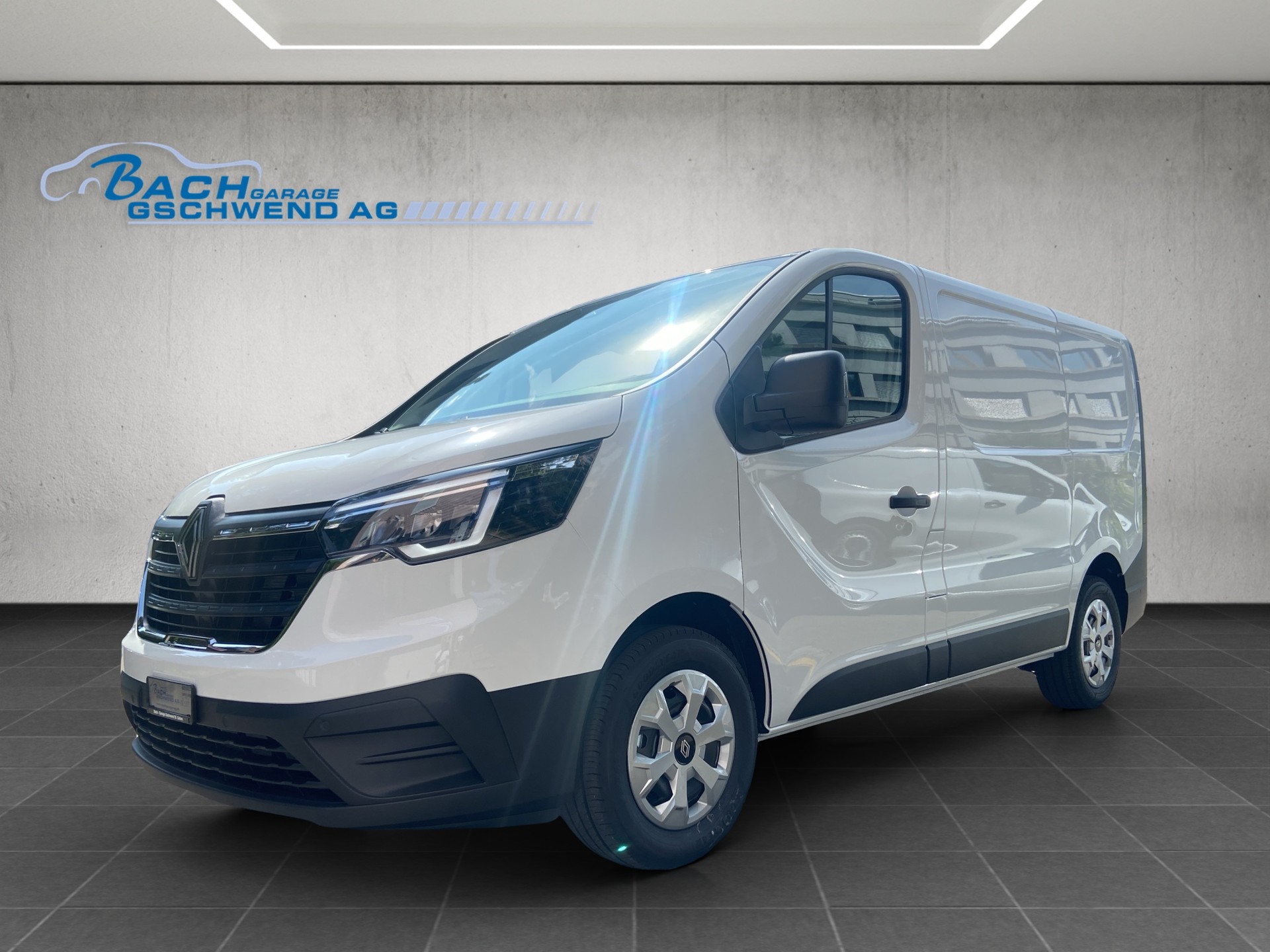 RENAULT Trafic 2.0 Blue dCi 130 Advance L1H1 EN-image-0