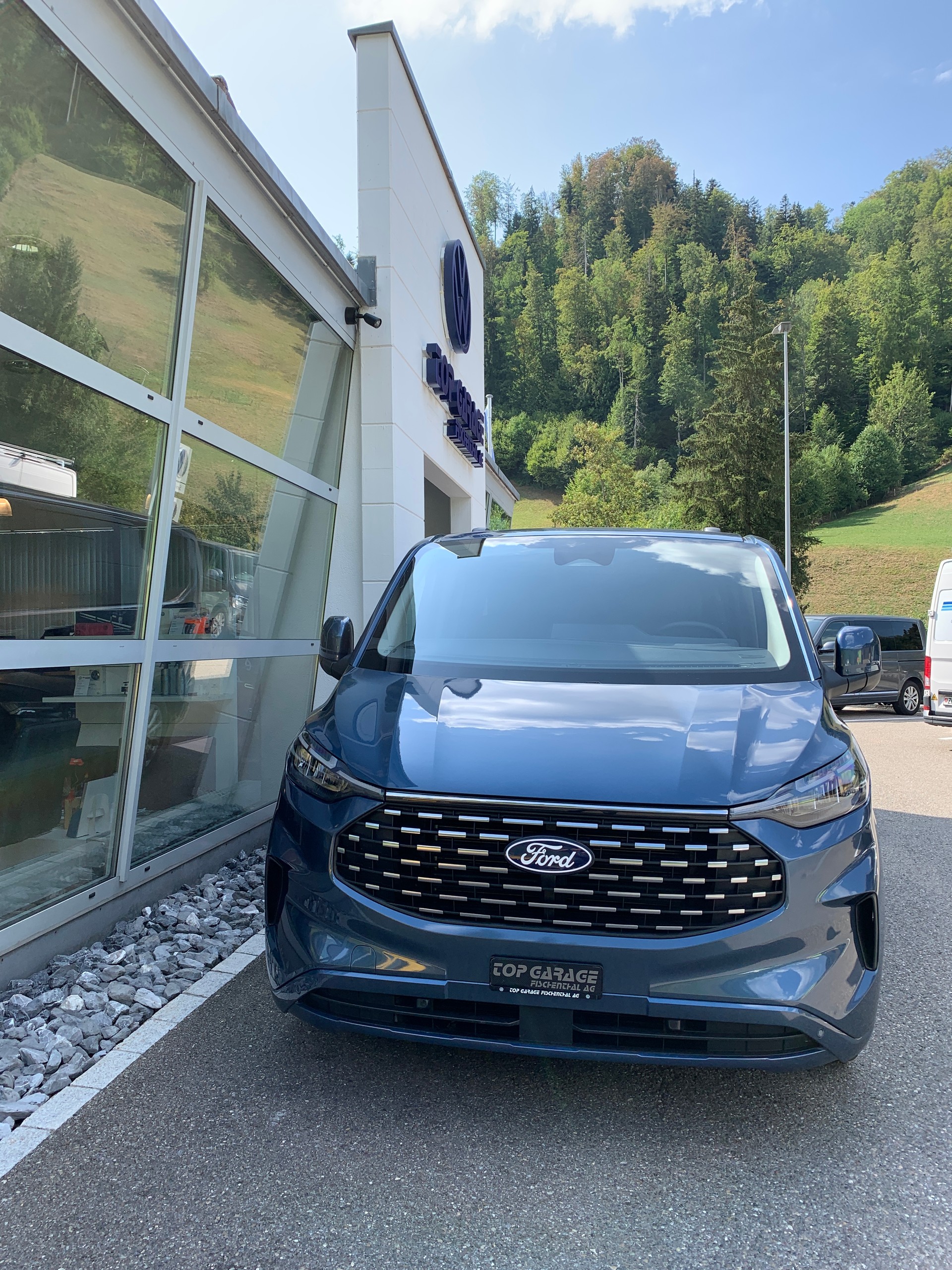 FORD Tourneo Bus 320 L1H1 Titanium Automat 4x4-image-1