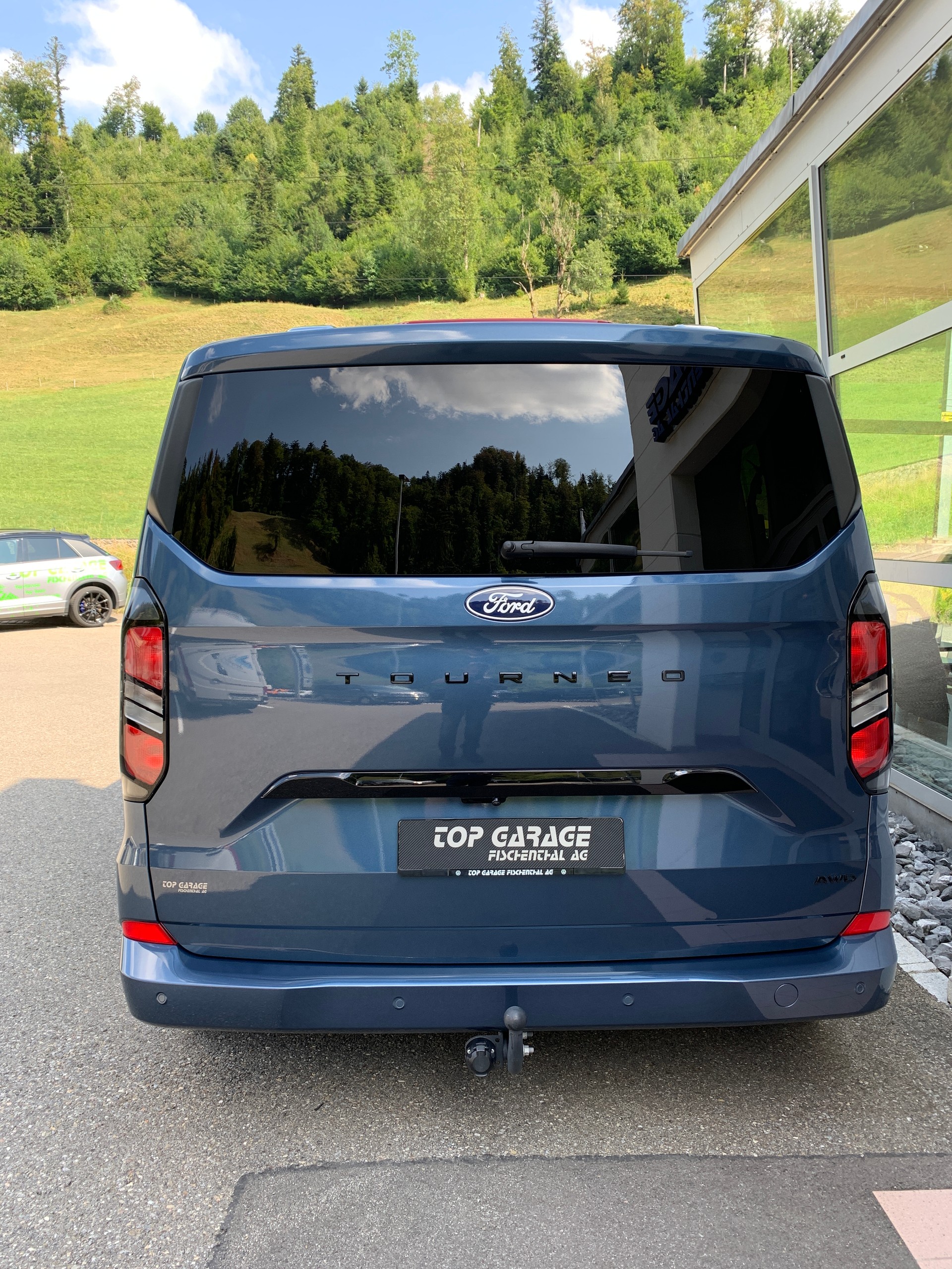 FORD Tourneo Bus 320 L1H1 Titanium Automat 4x4-image-5