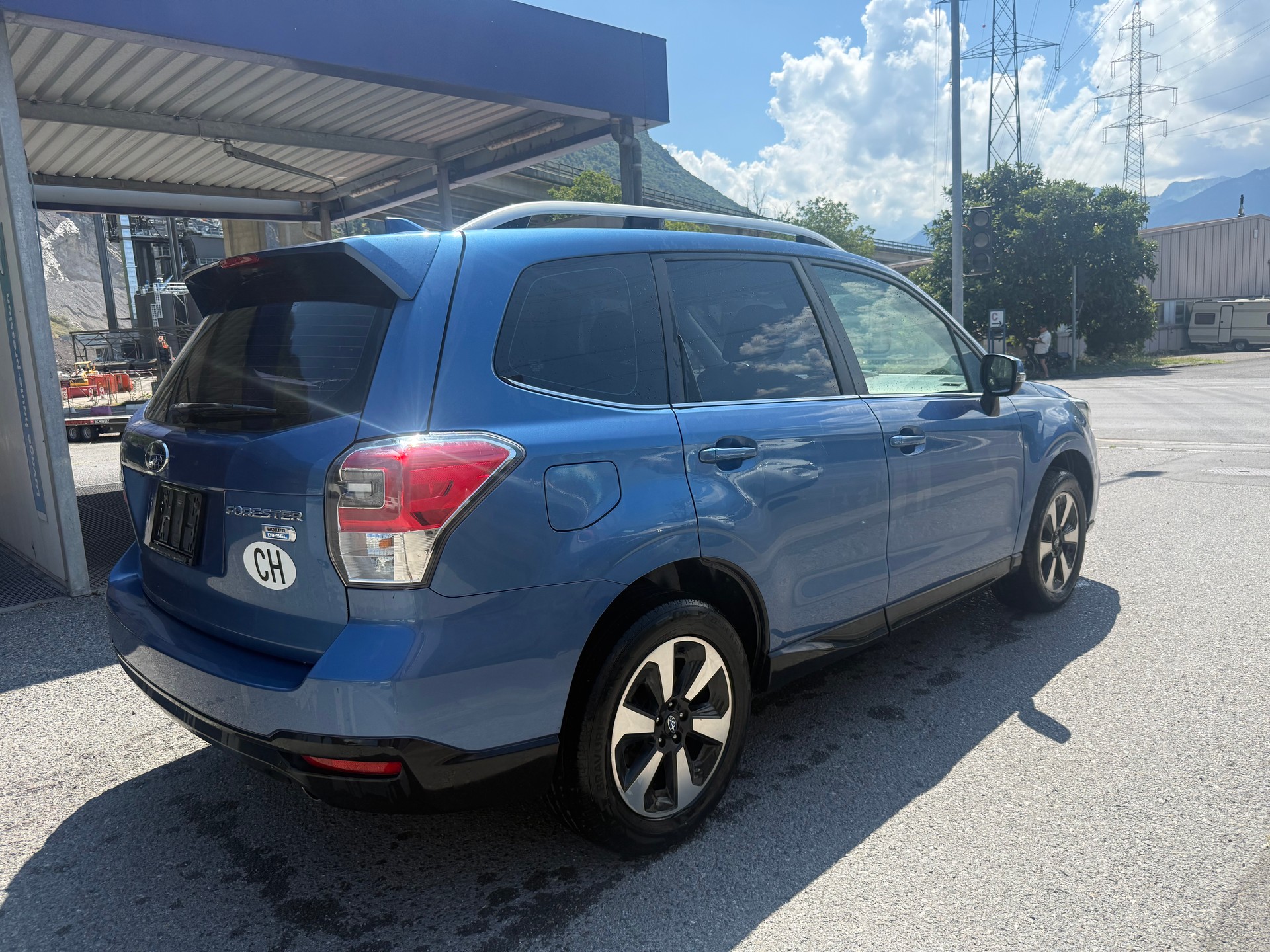 SUBARU Forester 2.0D Luxury-image-3