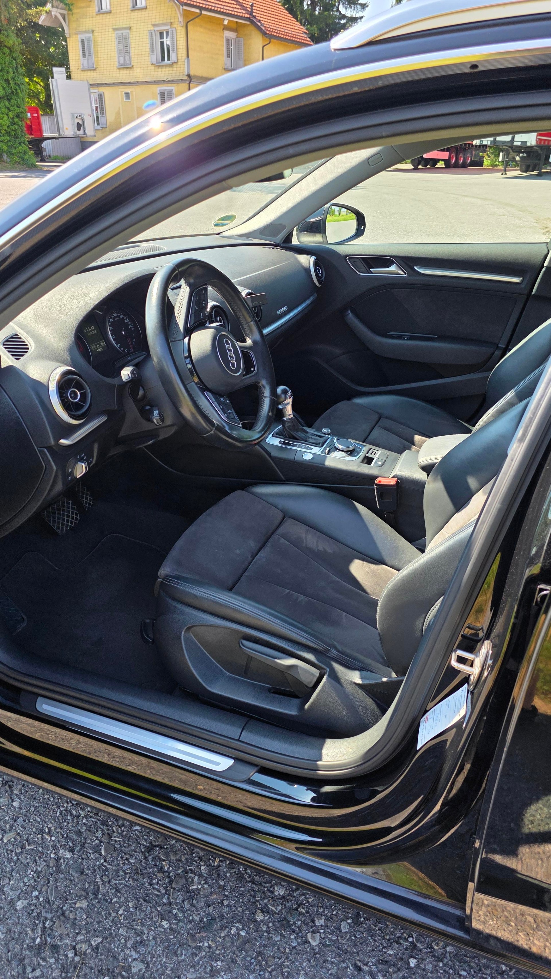 AUDI 2.0 T FSI Sport qu. S-Tronic-image-5