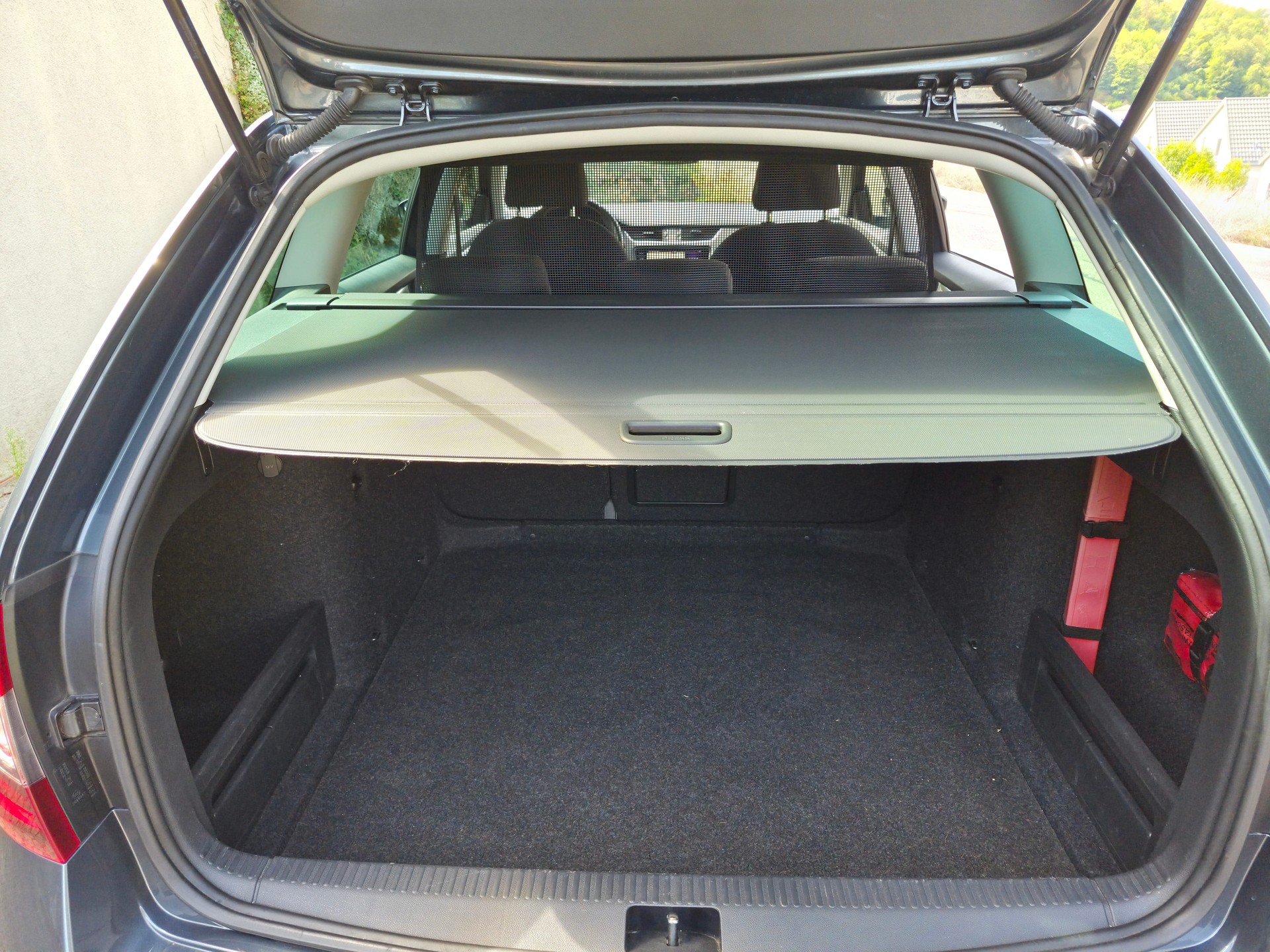SKODA Combi 2.0 TSI Style 4x4 DSG-image-14
