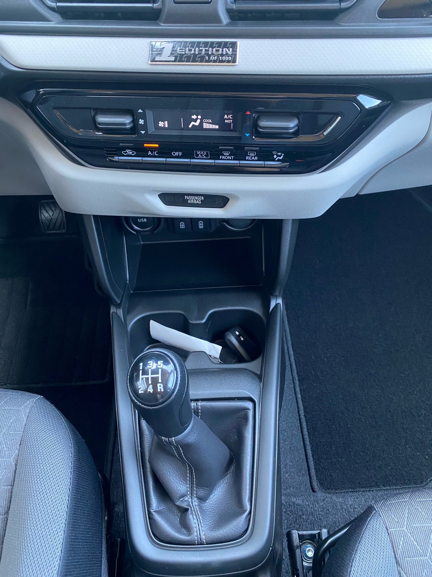 SUZUKI Swift 1.2 1st Edition Hybrid 4x4-image-11
