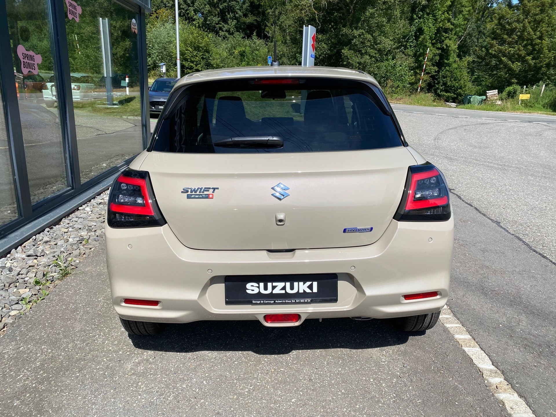 SUZUKI Swift 1.2 1st Edition Hybrid 4x4-image-4
