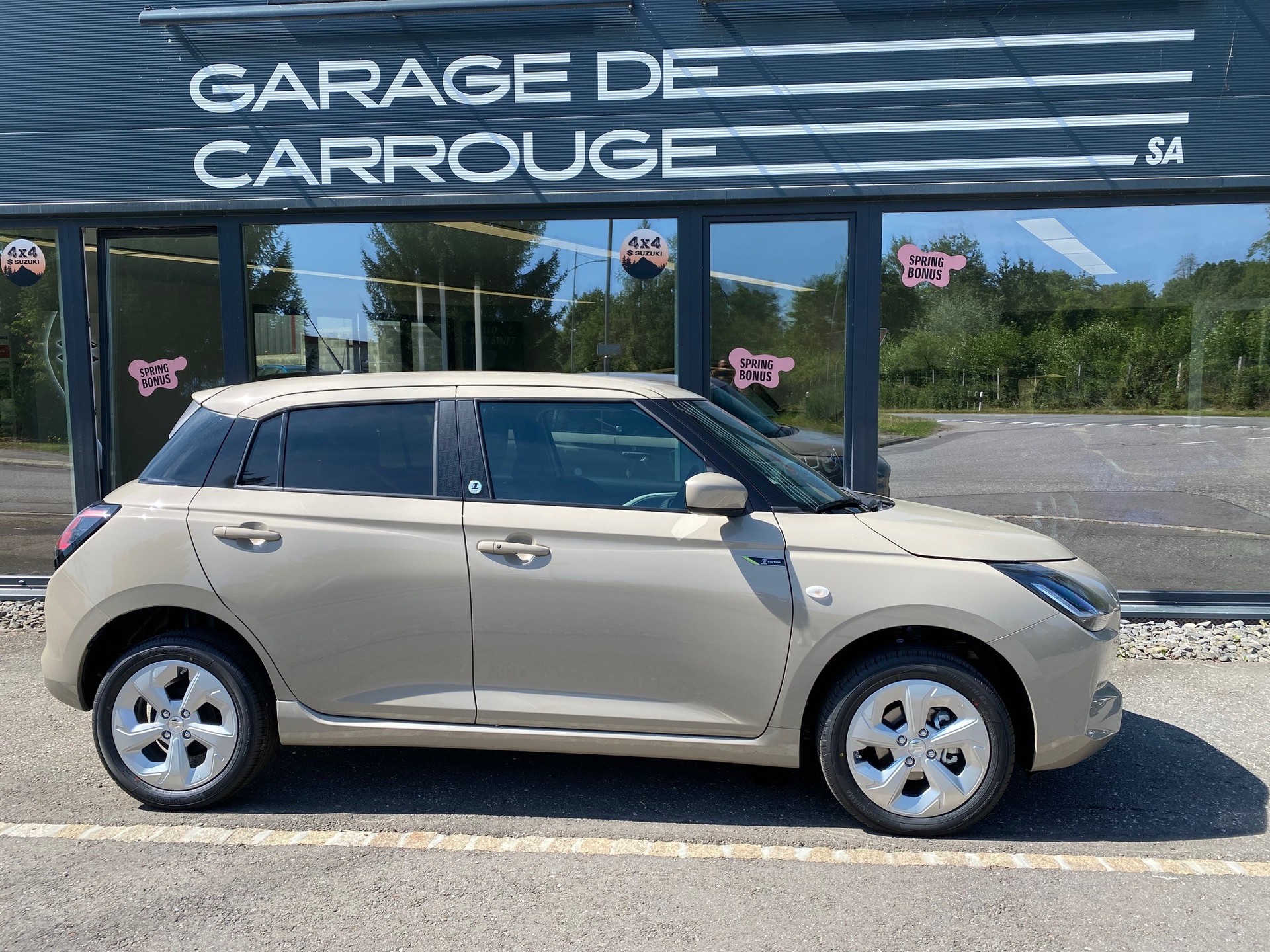 SUZUKI Swift 1.2 1st Edition Hybrid 4x4-image-6