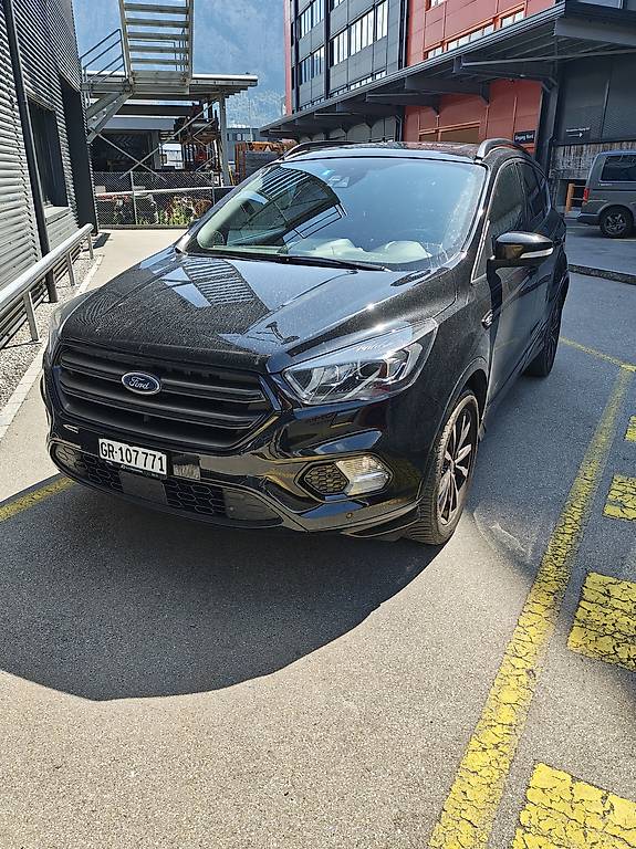 FORD KUGA-image-0
