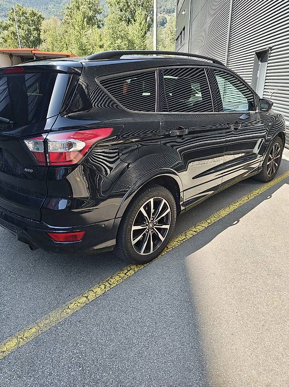 FORD KUGA-image-2