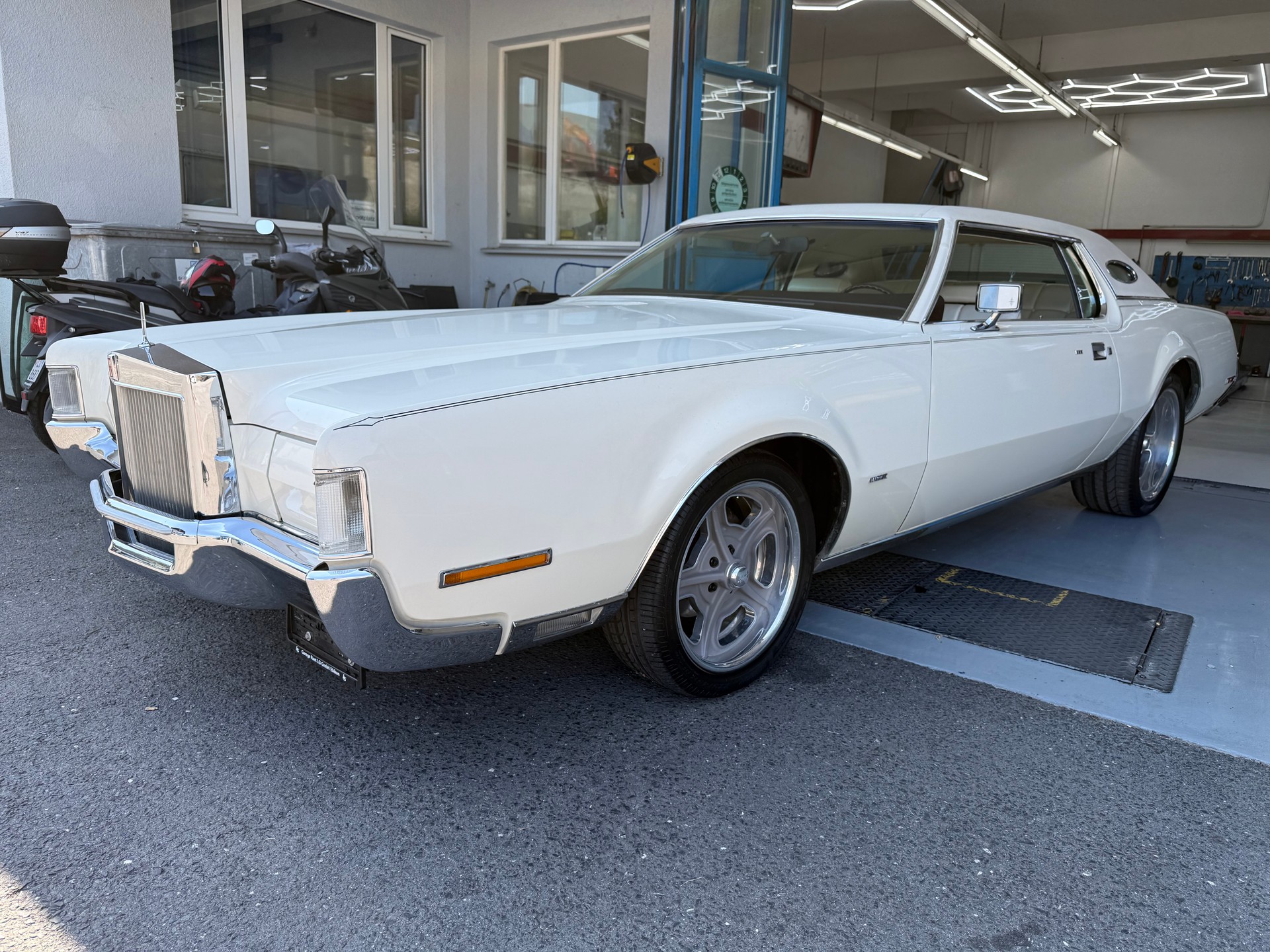LINCOLN MARK IV-image-4