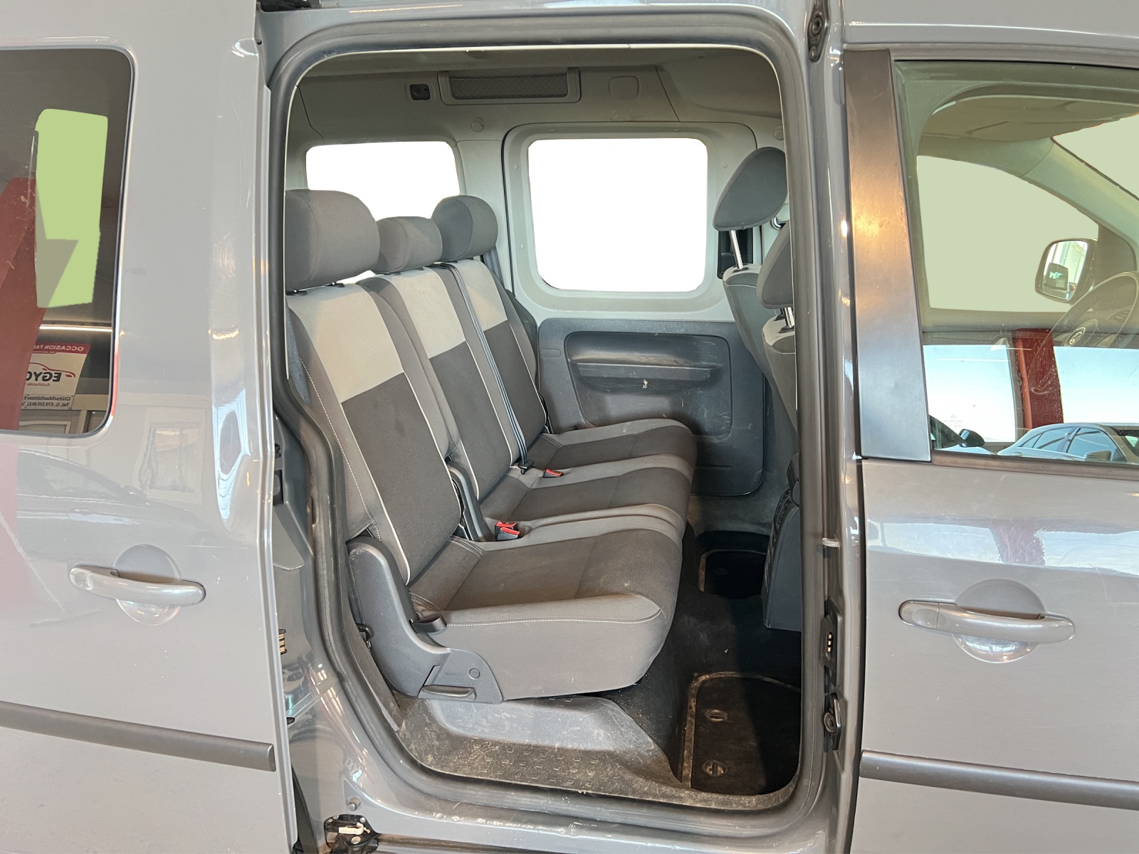 VW Caddy 2.0 TDI 4Motion Trendline-image-7