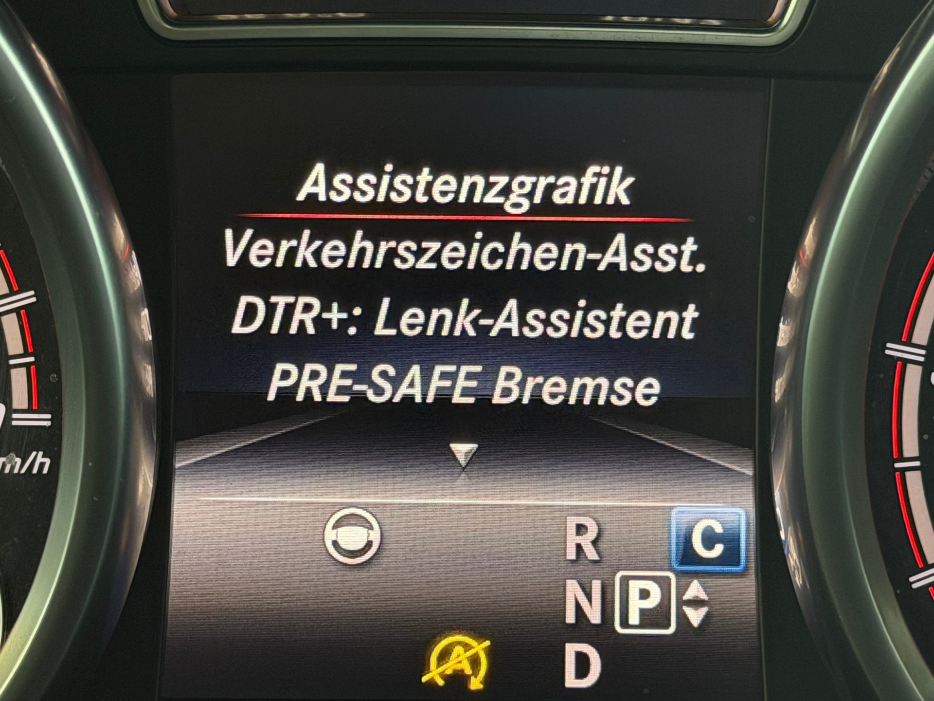 MERCEDES-BENZ GLE 63 S AMG 4Matic Speedshift Plus 7G-Tronic | MFK 02.2025 | AMG Performance | AHK 3t. | Pano Dach-image-25
