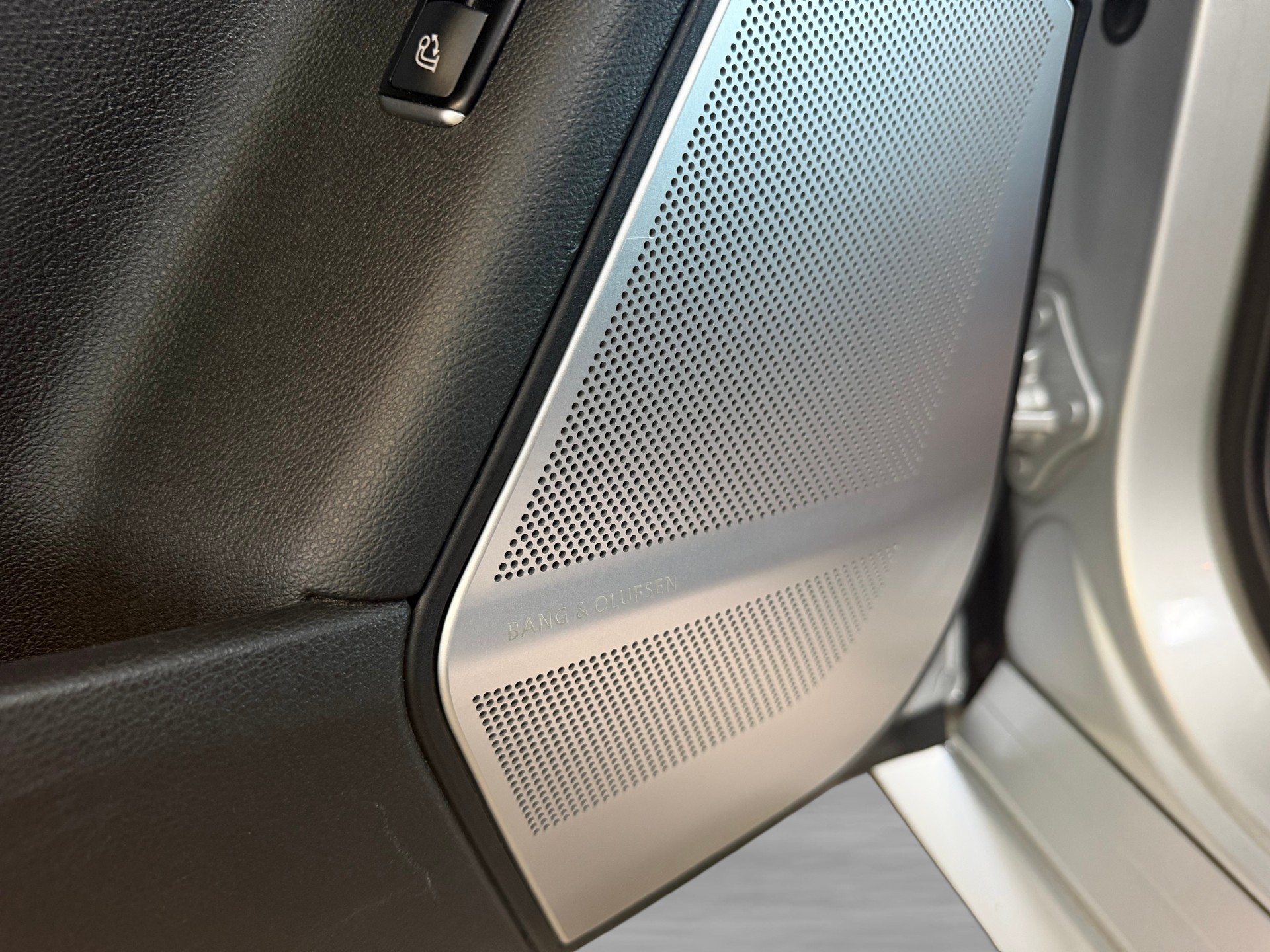 MERCEDES-BENZ GLE 63 S AMG 4Matic Speedshift Plus 7G-Tronic | MFK 02.2025 | AMG Performance | AHK 3t. | Pano Dach-image-12