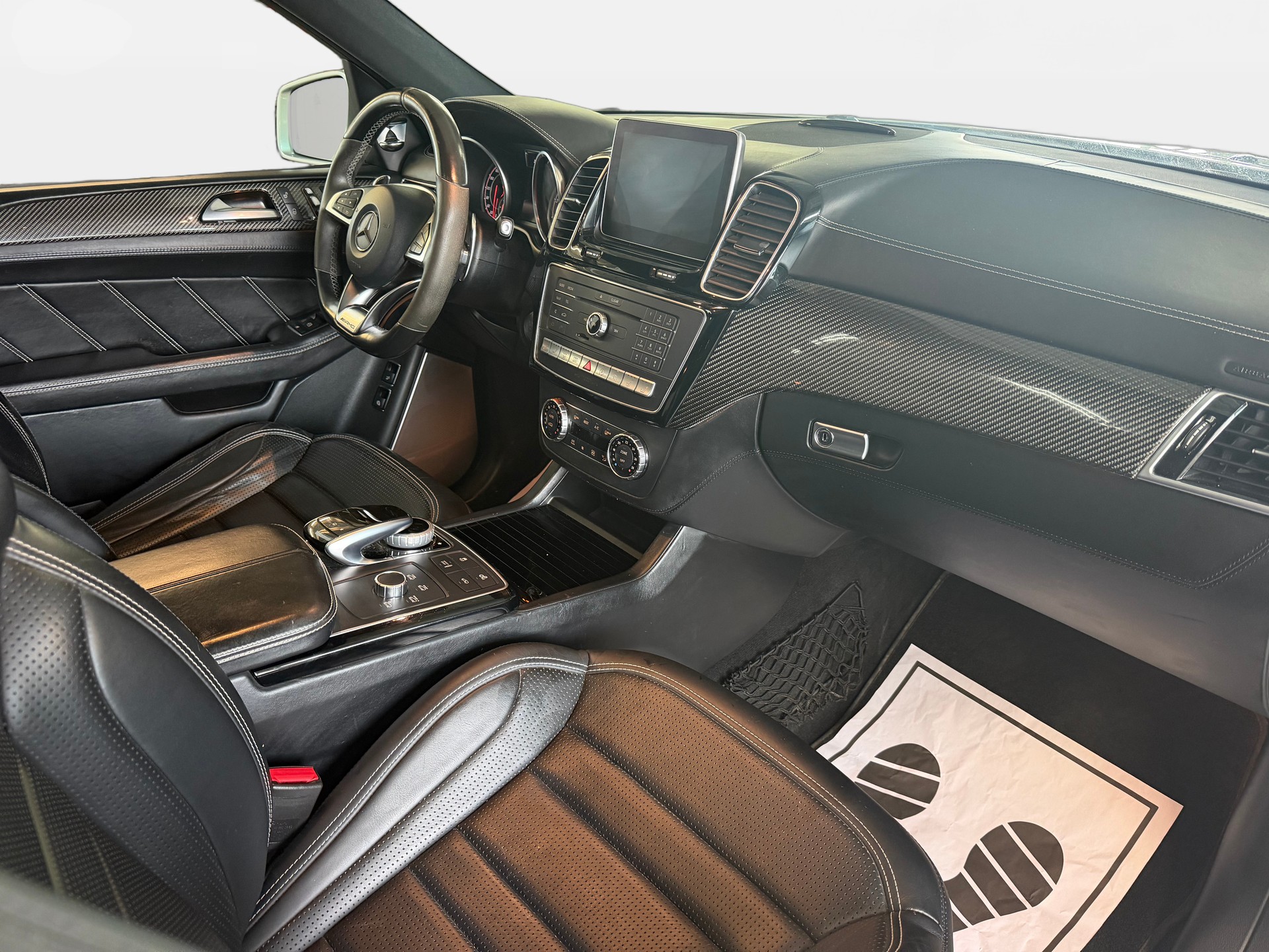 MERCEDES-BENZ GLE 63 S AMG 4Matic Speedshift Plus 7G-Tronic | MFK 02.2025 | AMG Performance | AHK 3t. | Pano Dach-image-8