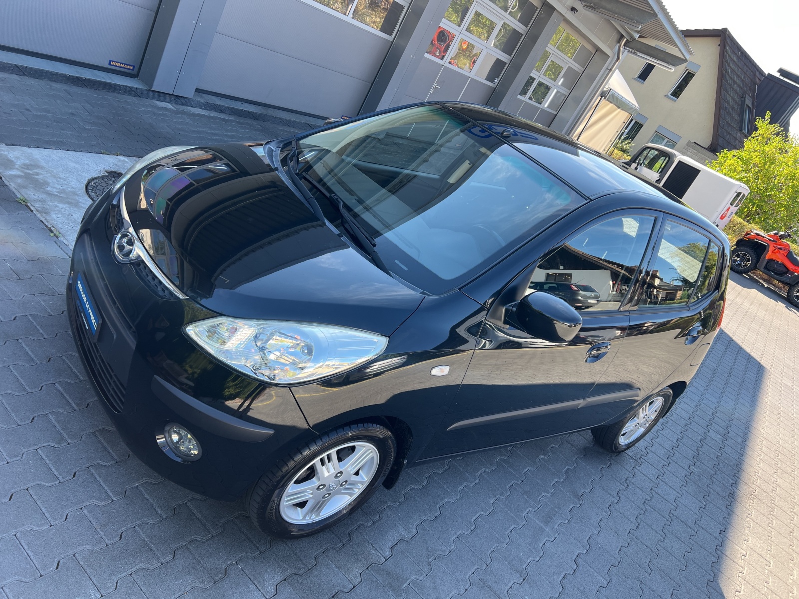 HYUNDAI i10 1.2 Style Automatic-image-12