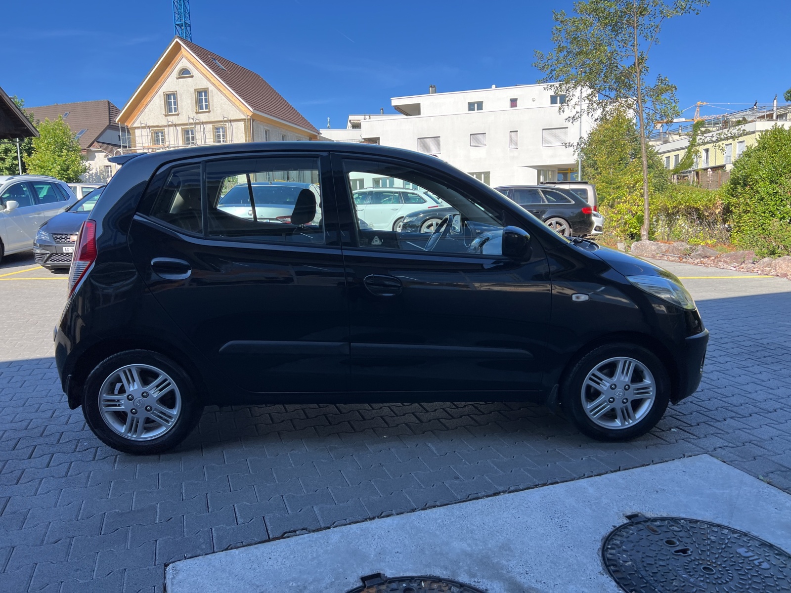 HYUNDAI i10 1.2 Style Automatic-image-4