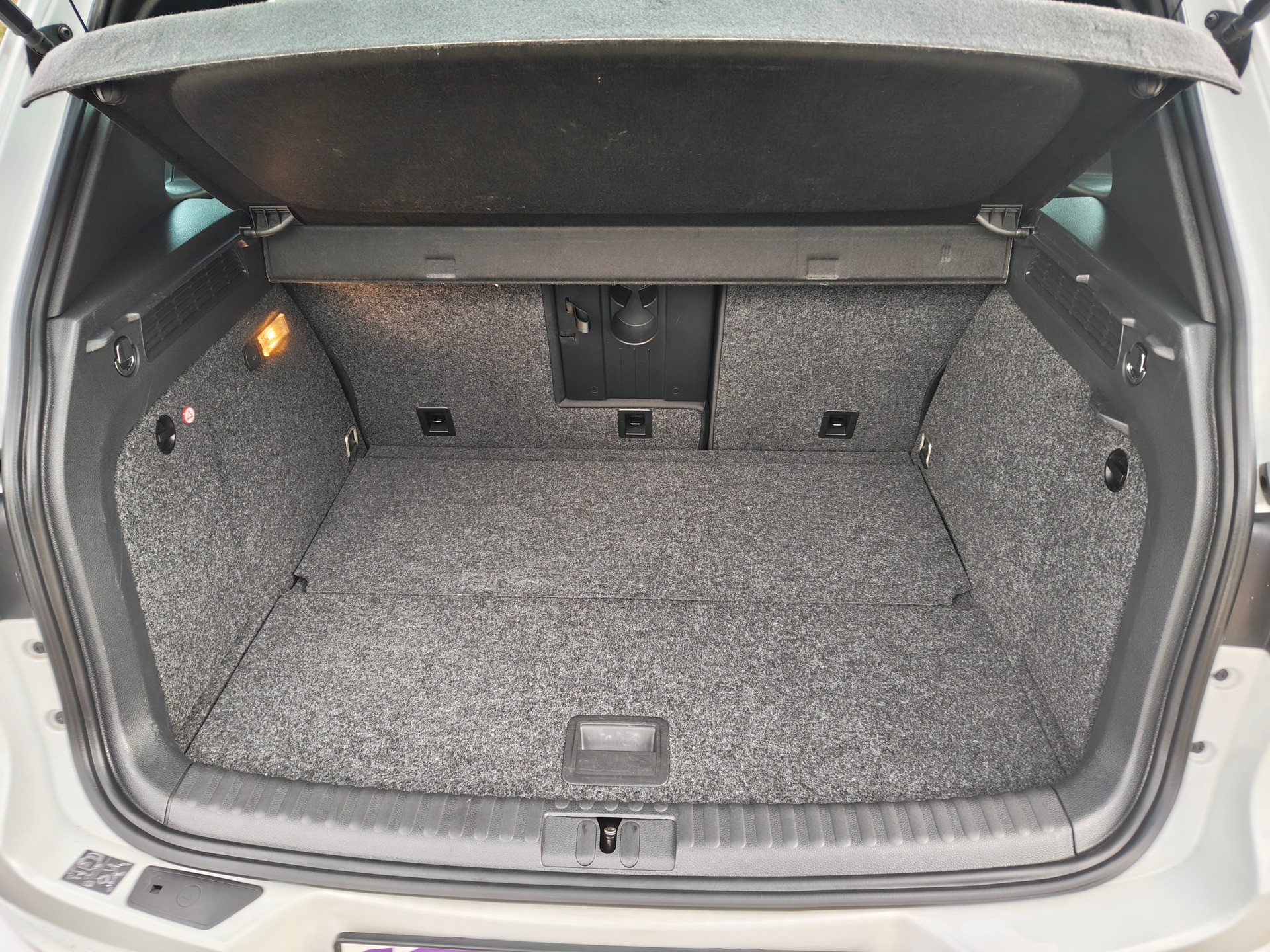 VW Tiguan 2.0 TDI Sport&Style 4Motion DSG-image-10