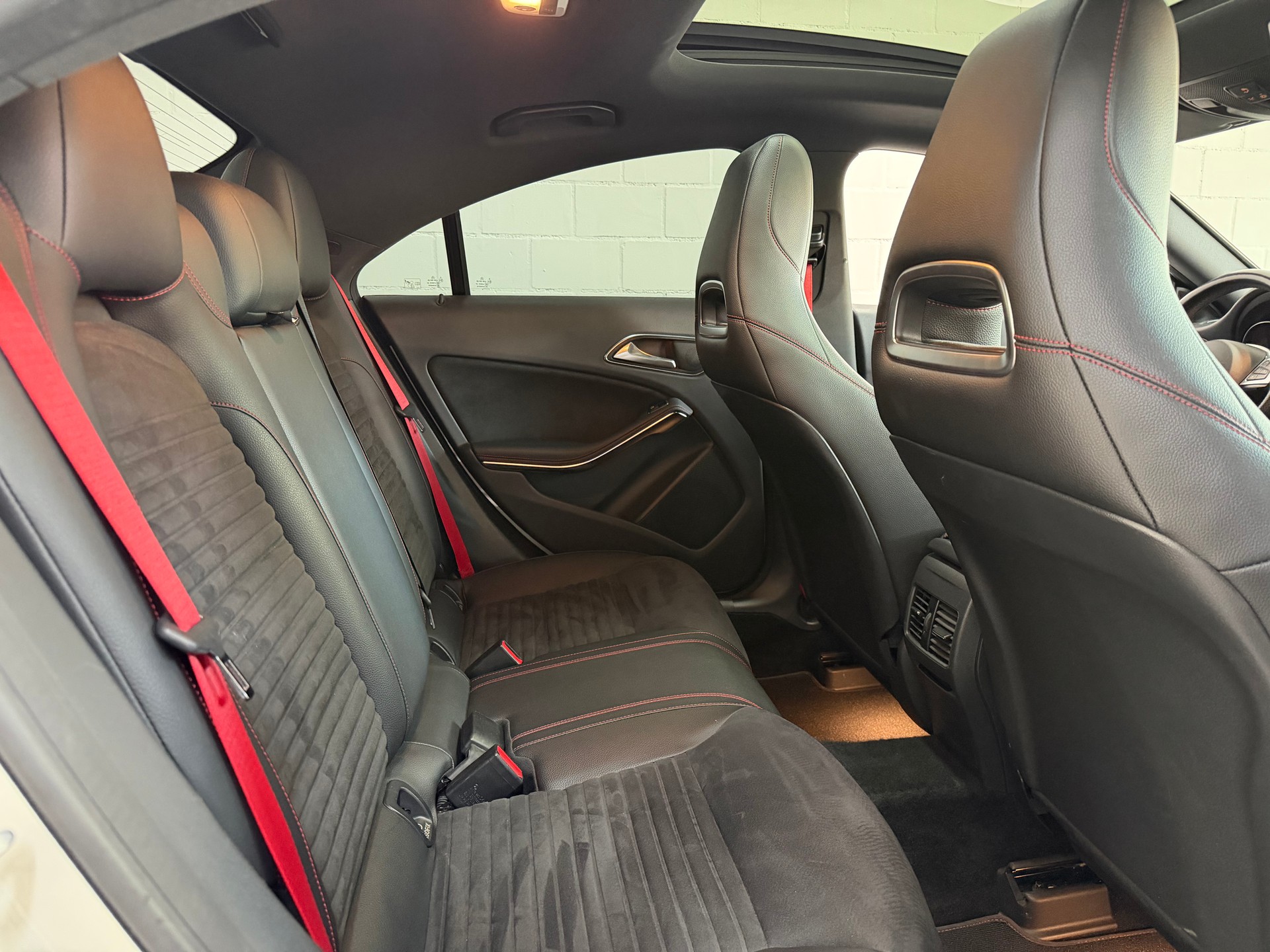 MERCEDES-BENZ CLA 250 Sport 7G-DCT AMG Line * 1.Hand * Keyless go/in * Schiebedach * RFK *-image-10