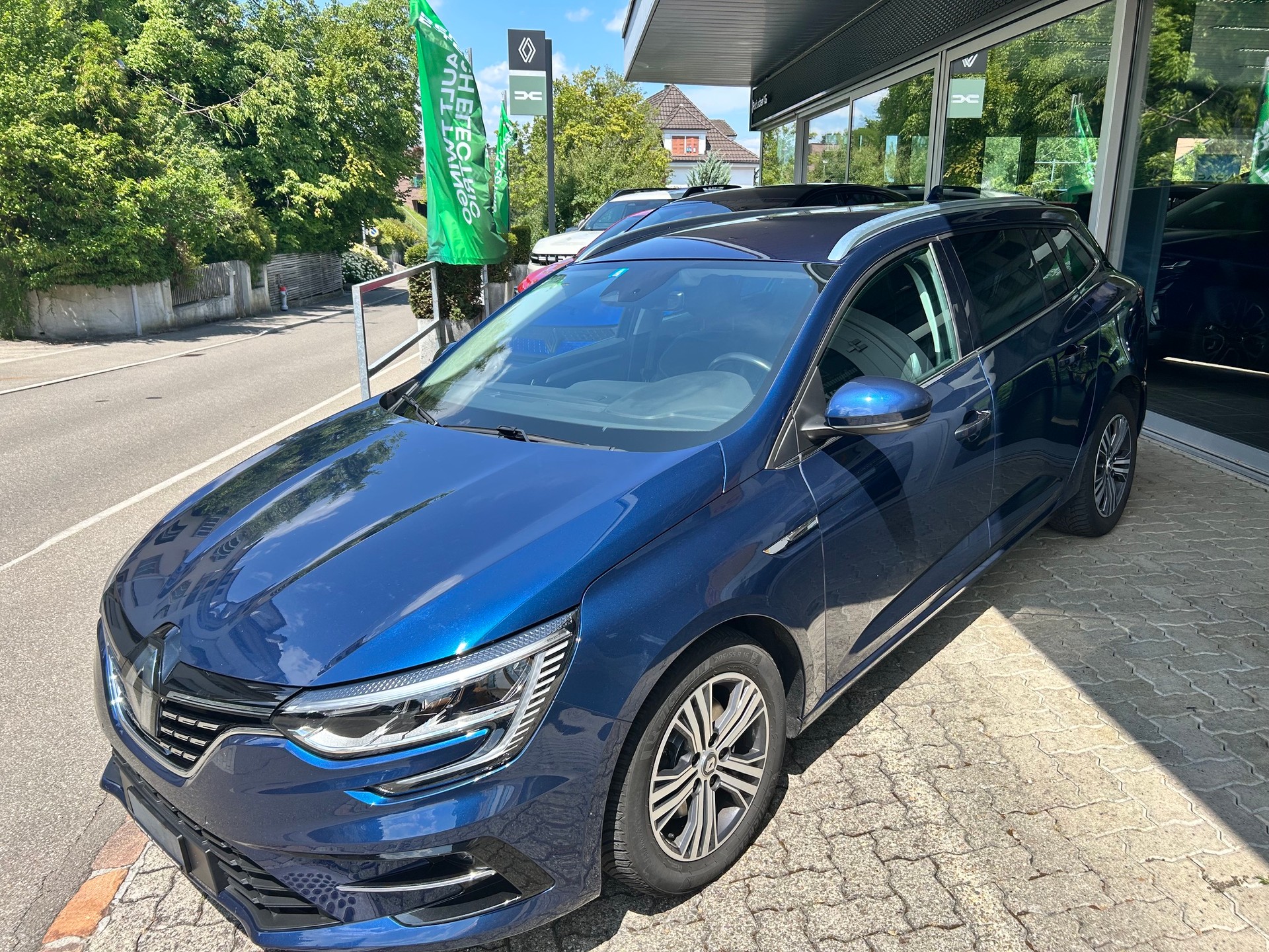 RENAULT Mégane Grandtour 1.3 16V Intens EDC-image-1