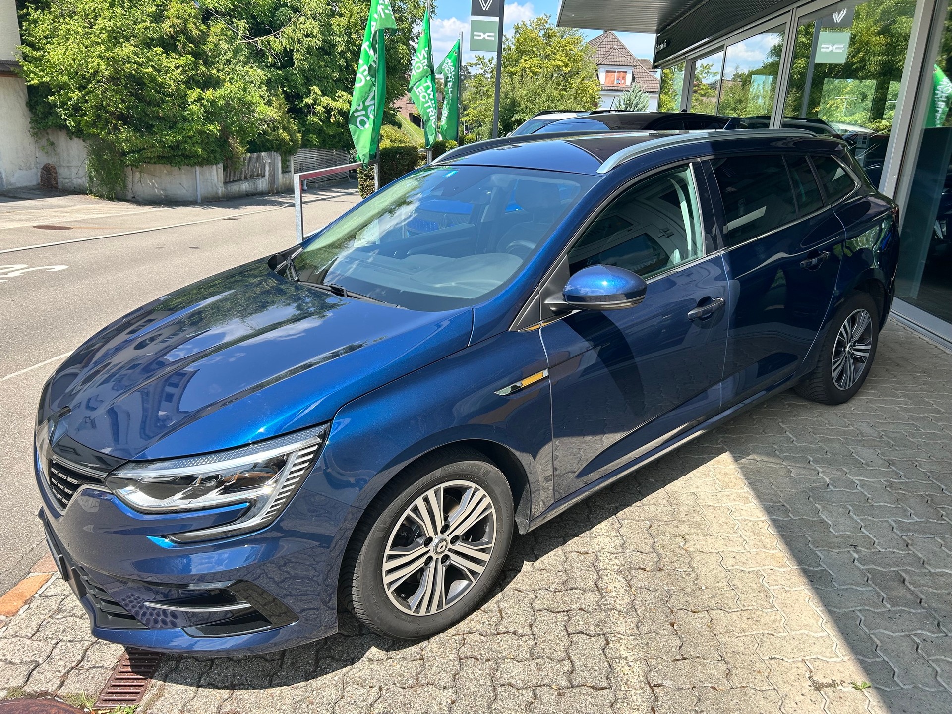 RENAULT Mégane Grandtour 1.3 16V Intens EDC-image-0