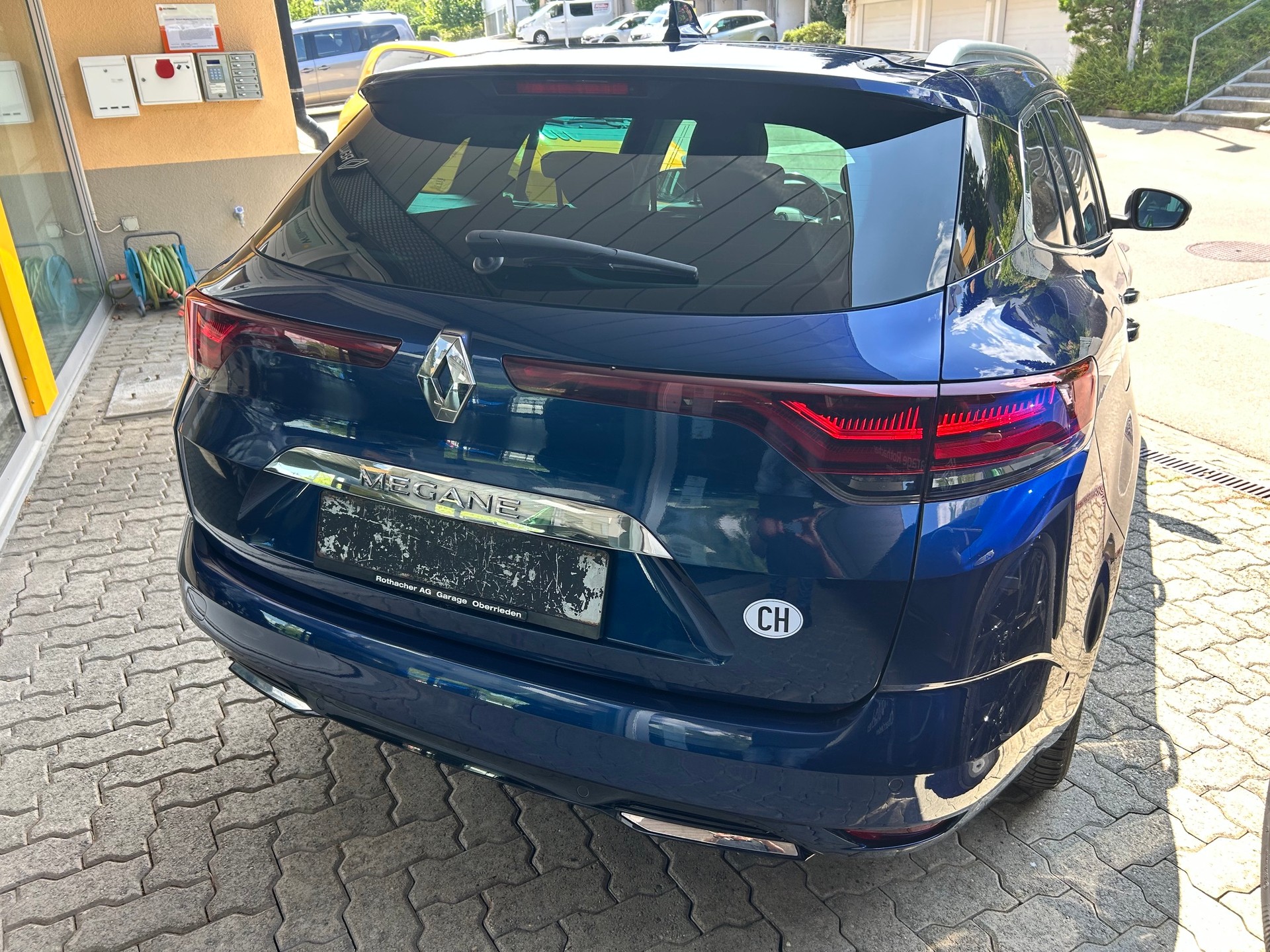 RENAULT Mégane Grandtour 1.3 16V Intens EDC-image-3