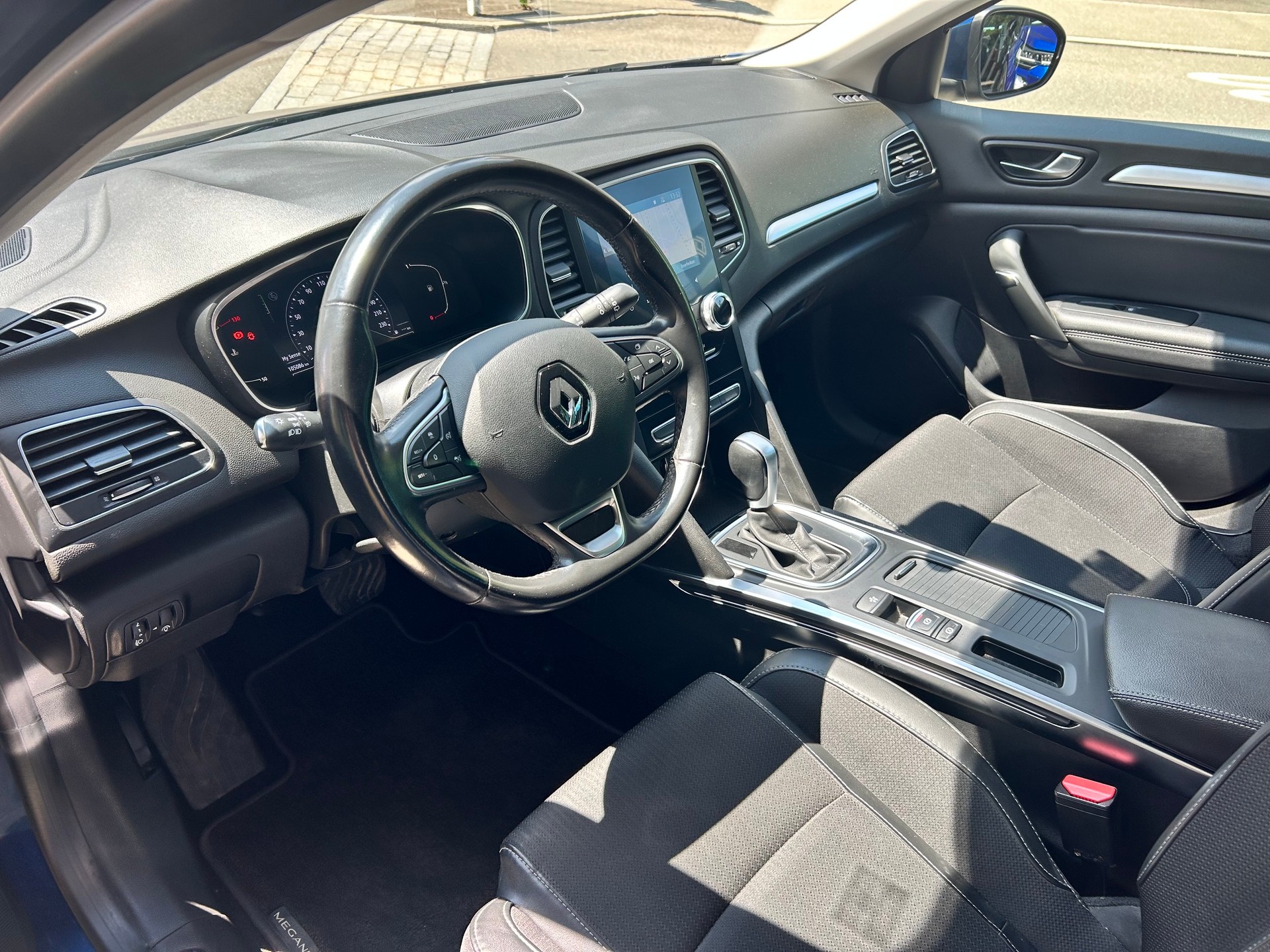 RENAULT Mégane Grandtour 1.3 16V Intens EDC-image-4
