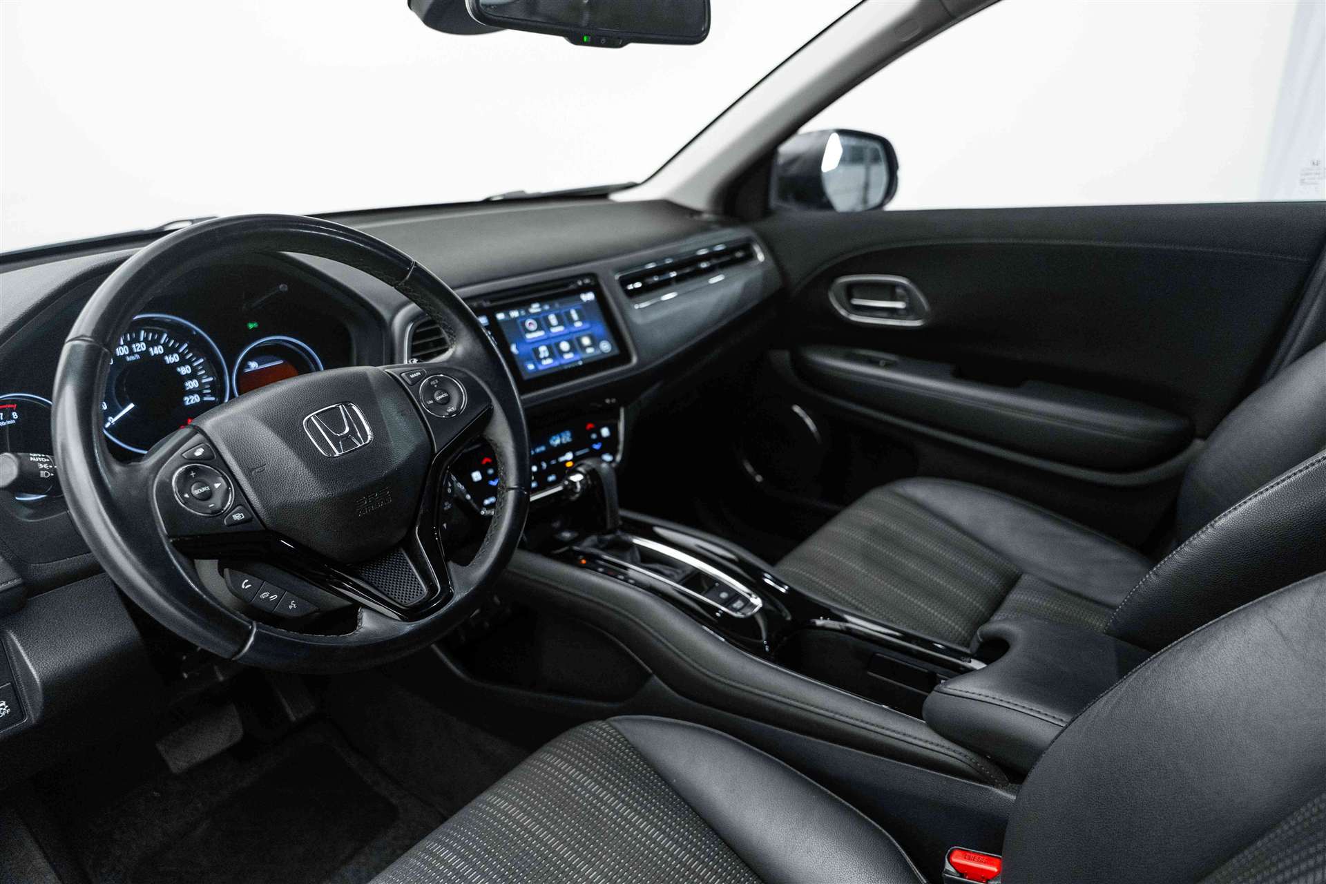 HONDA HR-V 1.5i-VTEC Executive CVT-image-7