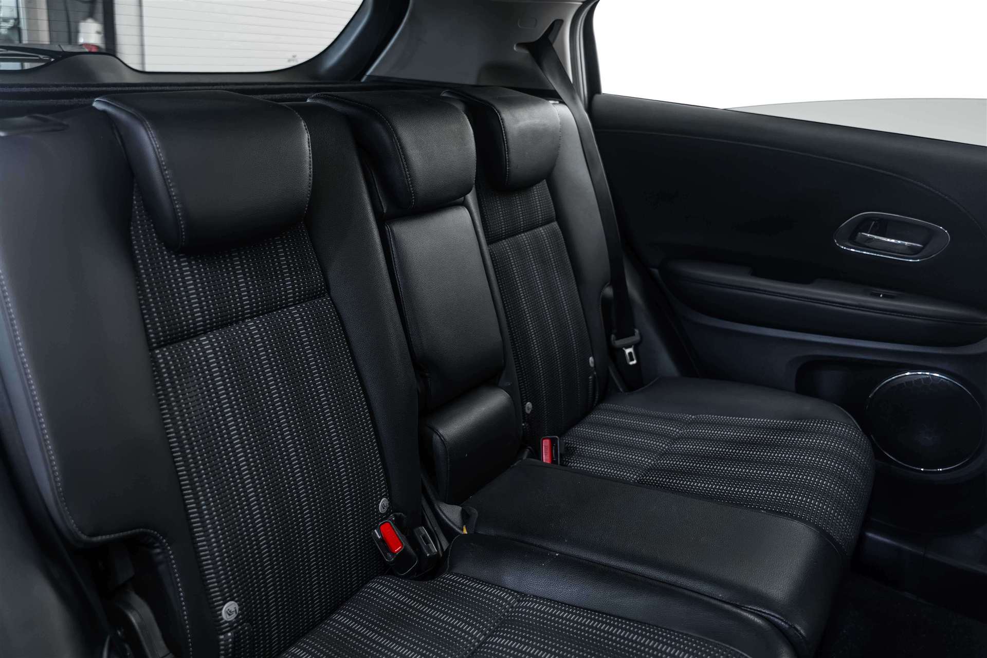 HONDA HR-V 1.5i-VTEC Executive CVT-image-13