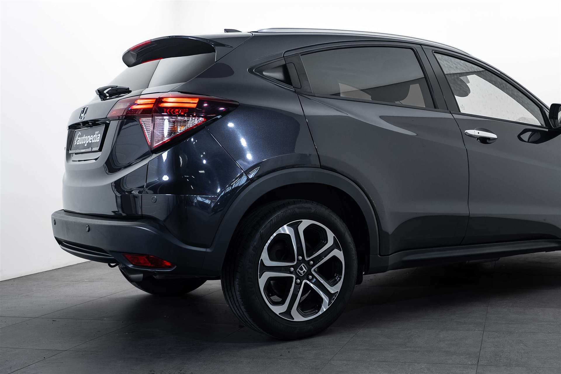 HONDA HR-V 1.5i-VTEC Executive CVT-image-3