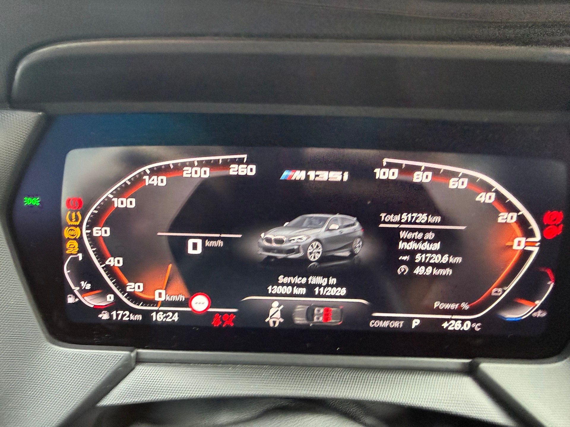 BMW M135i xDrive Steptronic-image-25